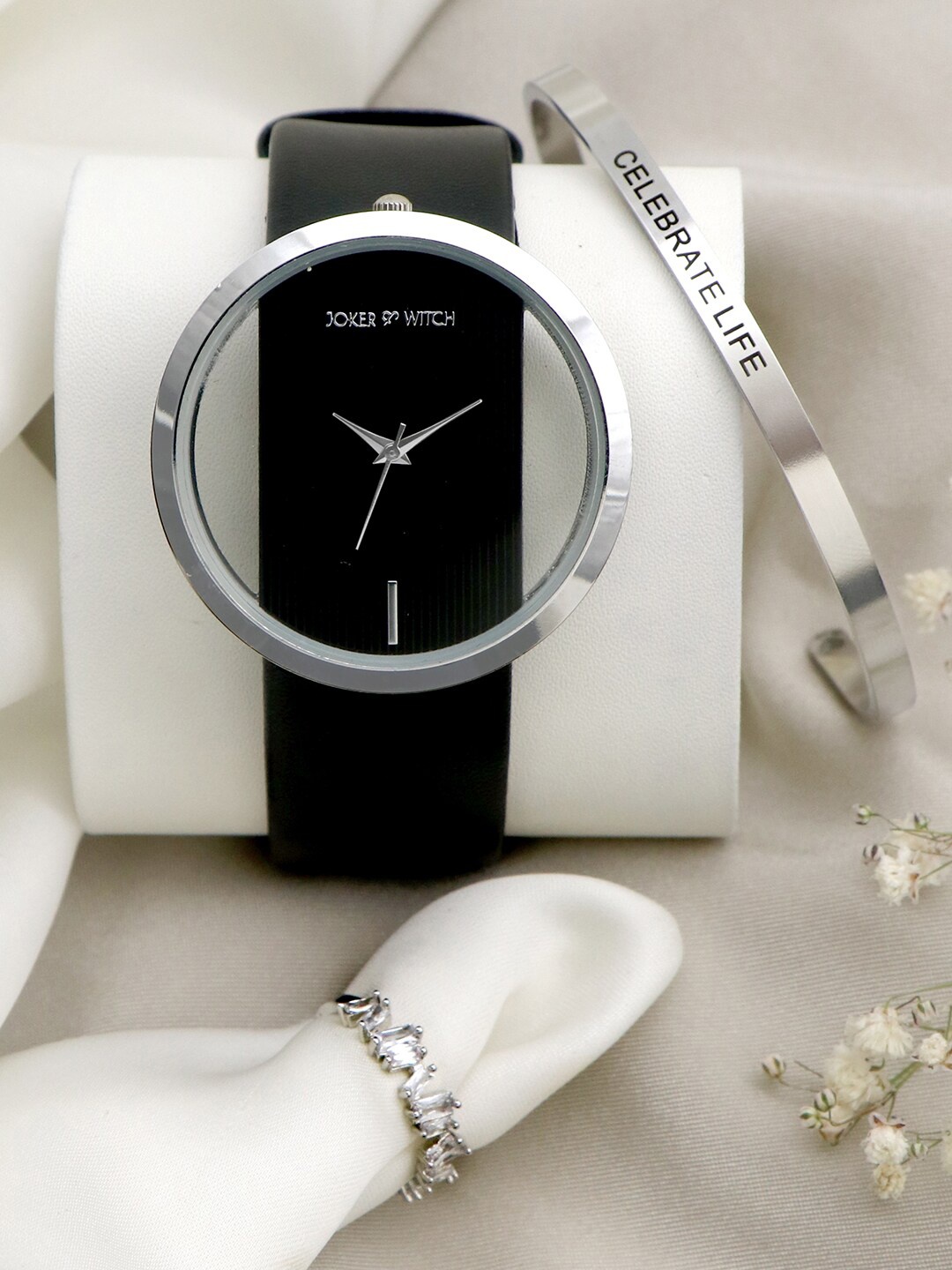JOKER & WITCH Women Black & Silver-Toned Silvia Love Triangle Watch Gift Set JWLT298
JOKER & WITCH Women Black & Silver-Toned Silvia Love Triangle Watch Gift Set JWLT298