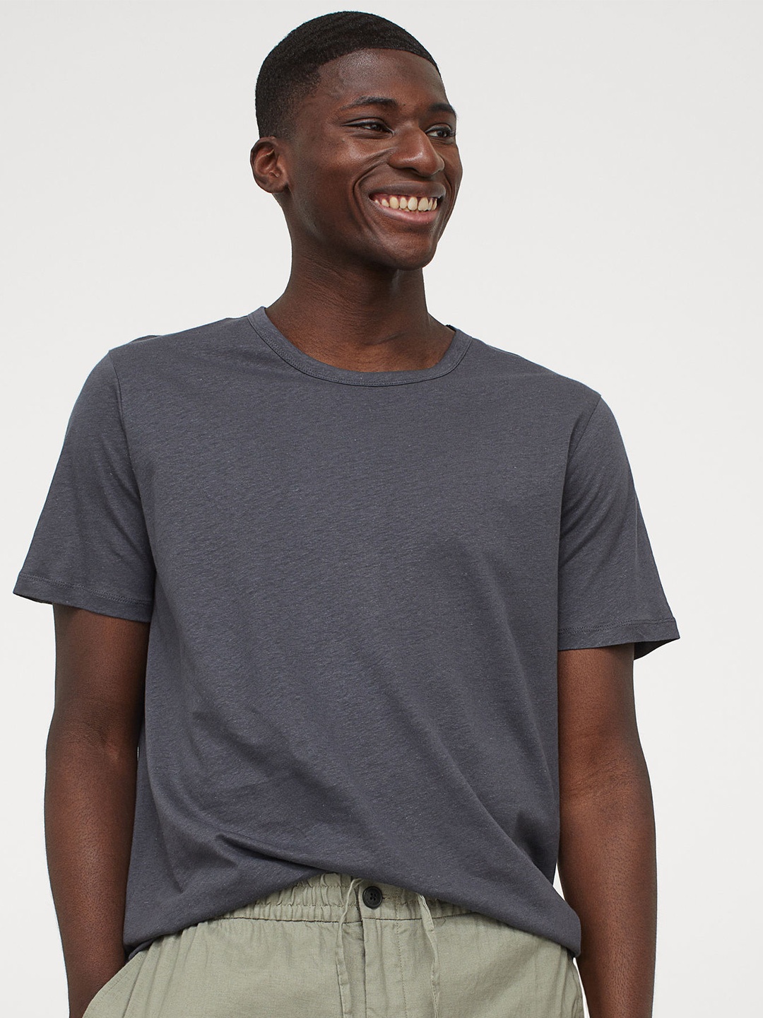 H&M Men Grey Solid Linen-Blend T-shirt