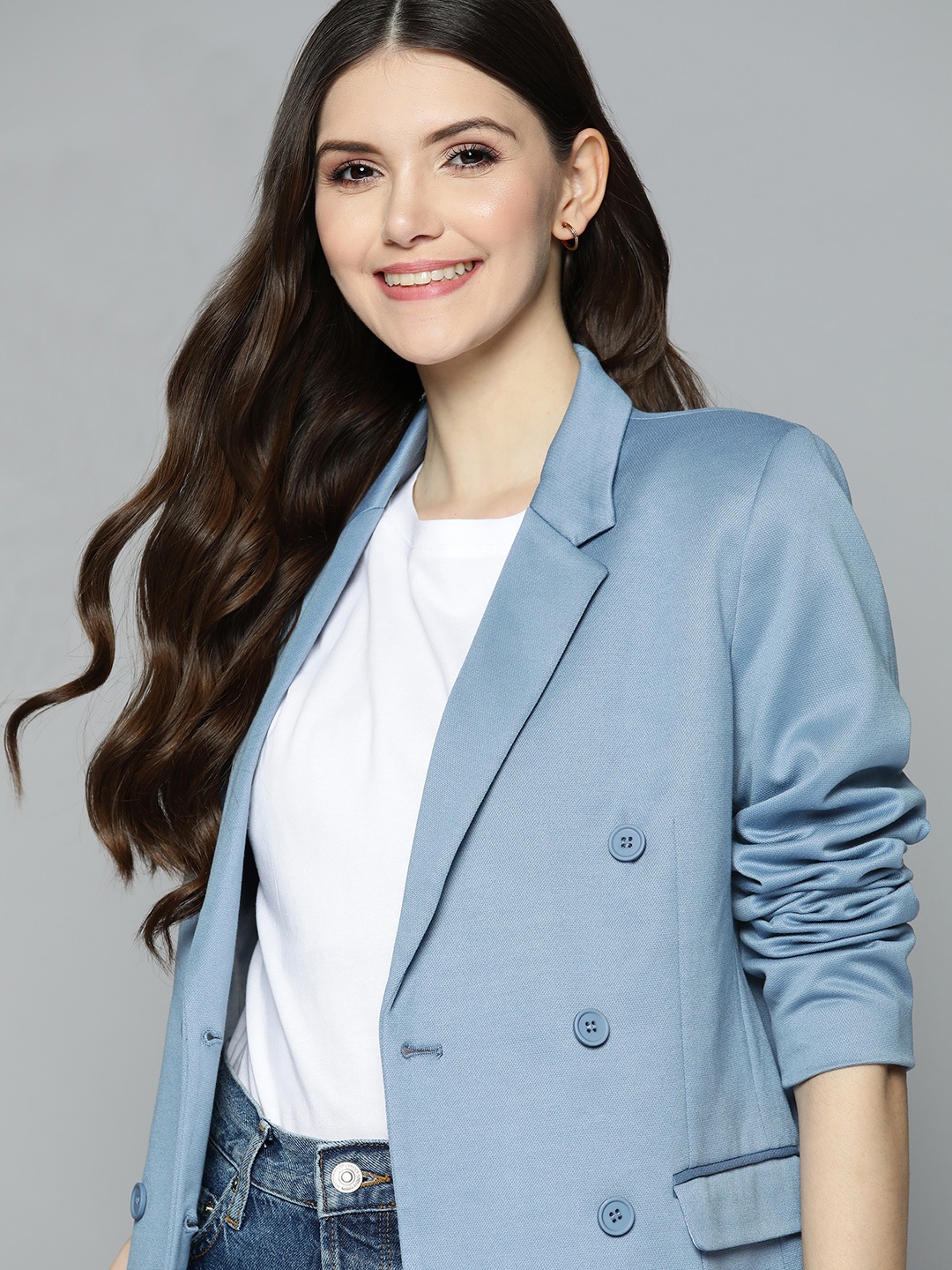 Mast & Harbour Women Blue Regular Fit Double-Breasted Self Design Smart Casual Blazer
Mast & Harbour Women Blue Regular Fit Double-Breasted Self Design Smart Casual Blazer