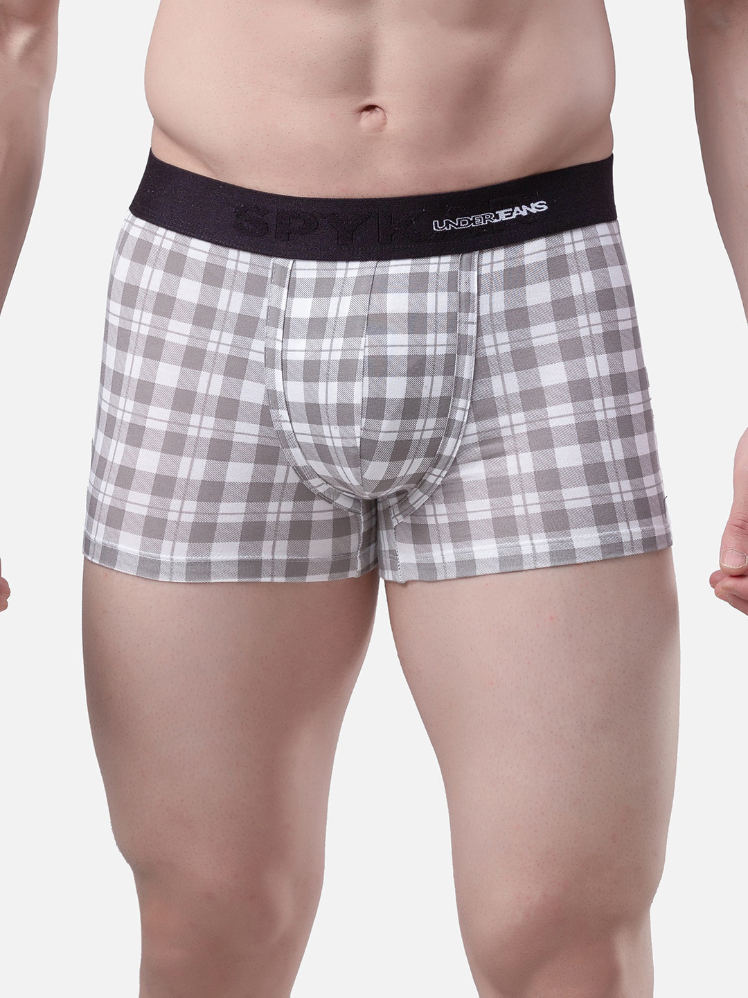 UnderJeans by Spykar Men White & Black Checked TrunksUJMTRRPTS036
UnderJeans by Spykar Men White & Black Checked TrunksUJMTRRPTS036