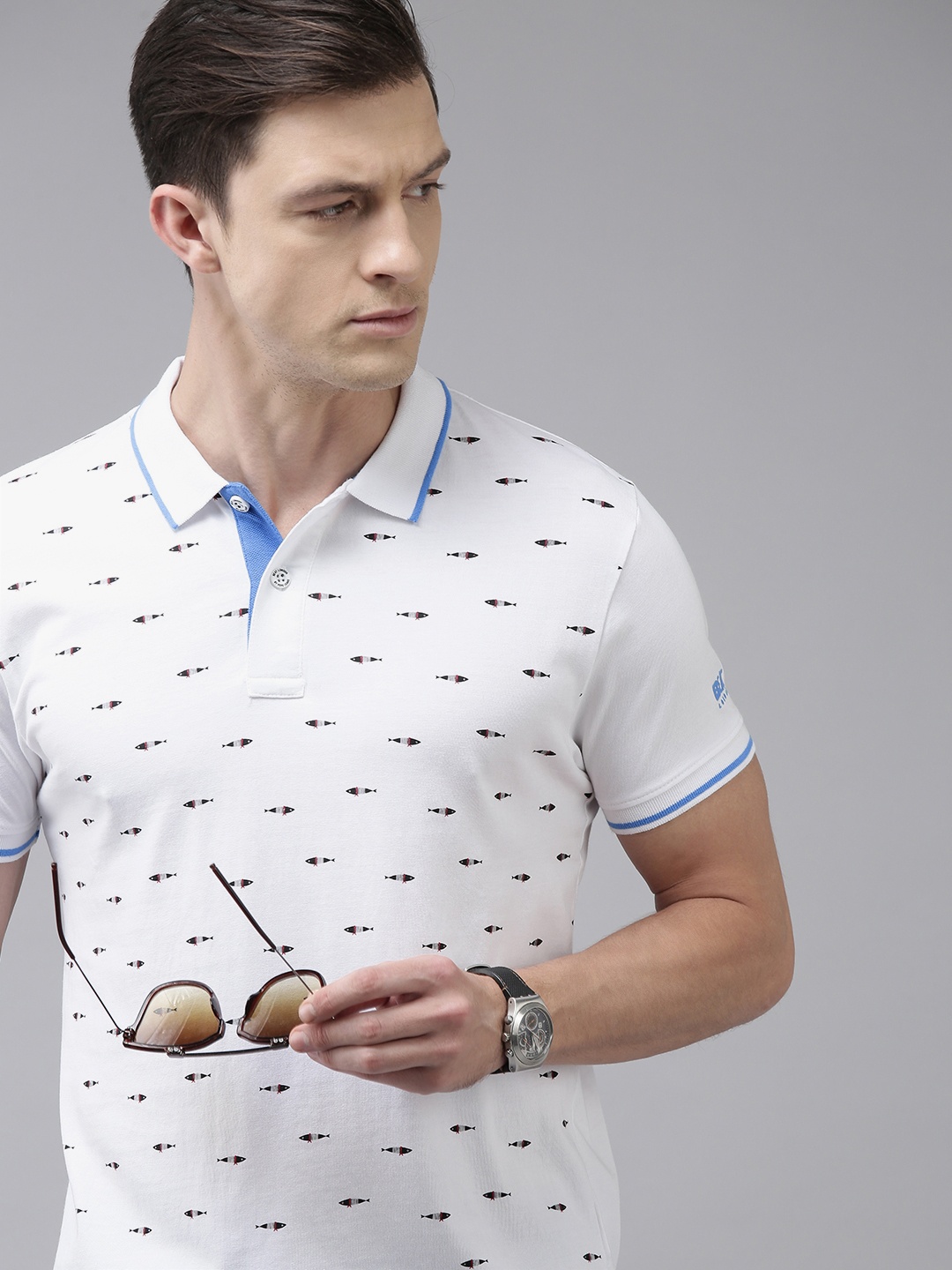 BEAT LONDON by PEPE JEANS Men White Printed Polo Collar Pure Cotton Casual Pure Cotton T-shirt
BEAT LONDON by PEPE JEANS Men White Printed Polo Collar Pure Cotton Casual Pure Cotton T-shirt