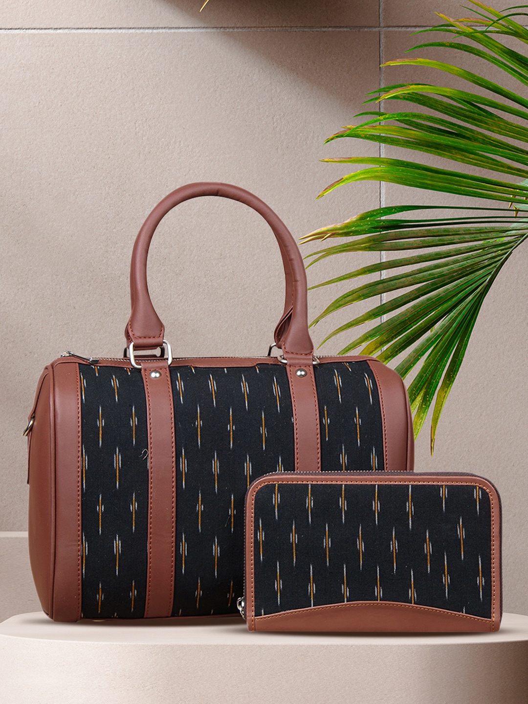 ZOUK Black Ethnic Motifs Printed Oversized Structured Handheld Bag with Wallet
ZOUK Black Ethnic Motifs Printed Oversized Structured Handheld Bag with Wallet