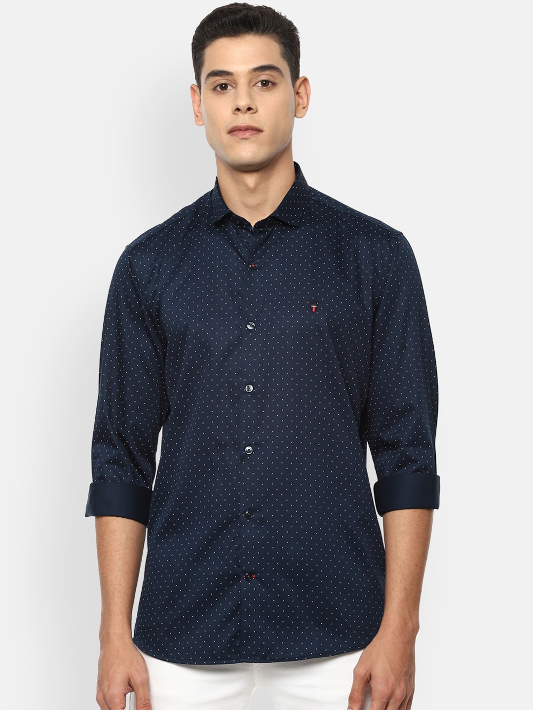 Louis Philippe Sport Men Navy Blue & White Slim Fit Opaque Printed Cotton Casual Shirt
Louis Philippe Sport Men Navy Blue & White Slim Fit Opaque Printed Cotton Casual Shirt