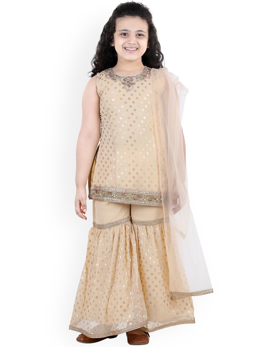 ADIVA Girls Beige Ethnic Motifs Printed Regular Thread Work Kurti with Sharara & With Dupatta
ADIVA Girls Beige Ethnic Motifs Printed Regular Thread Work Kurti with Sharara & With Dupatta