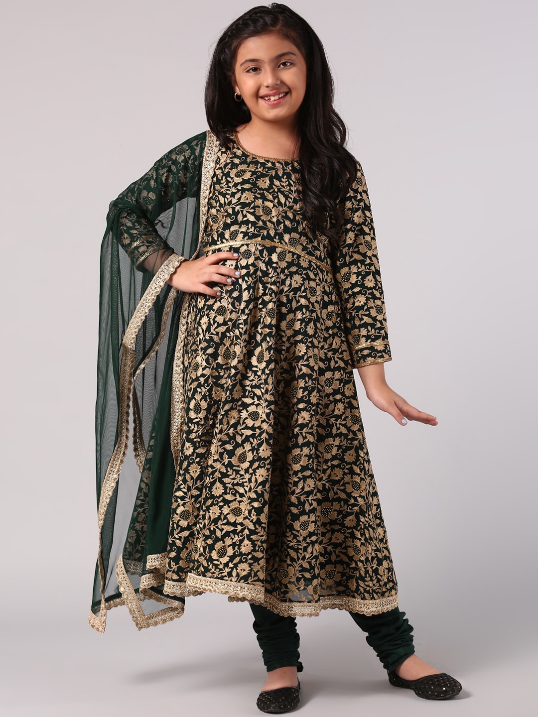 Libas KIDS Girls Floral Embroidered Kurta with Churidar & With Dupatta, Green
Libas KIDS Girls Floral Embroidered Kurta with Churidar & With Dupatta, Green