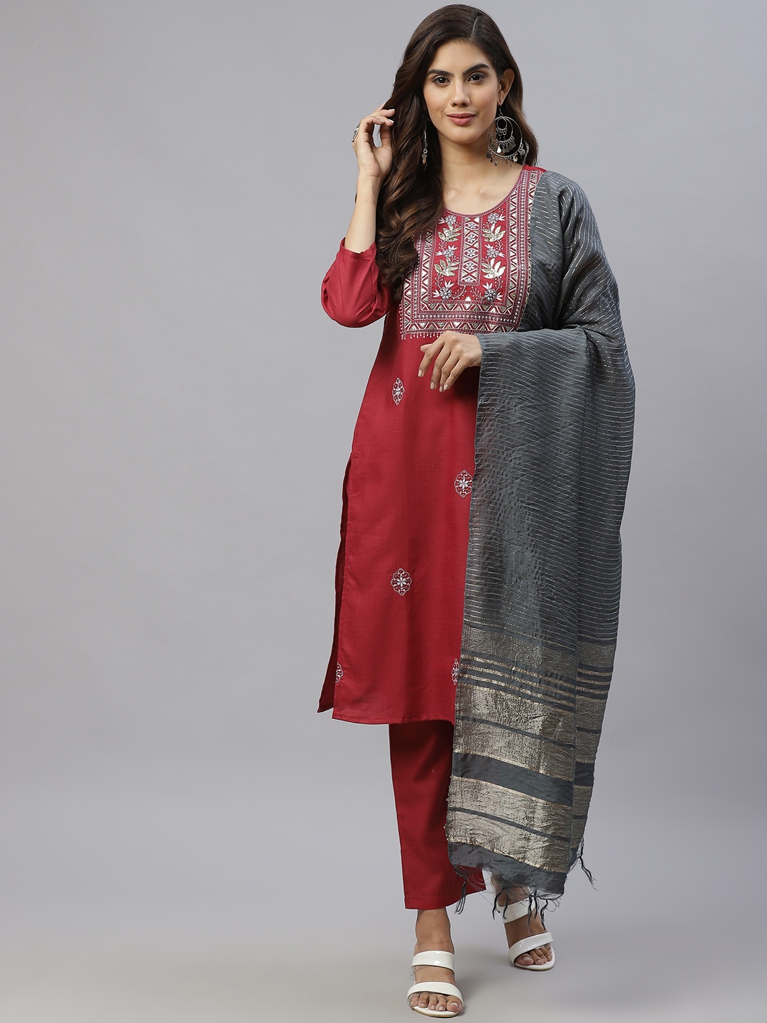 SWAGG INDIA Women Maroon Ethnic Motifs Yoke Design Regular Thread Work Kurta with Trousers & With Dupatta