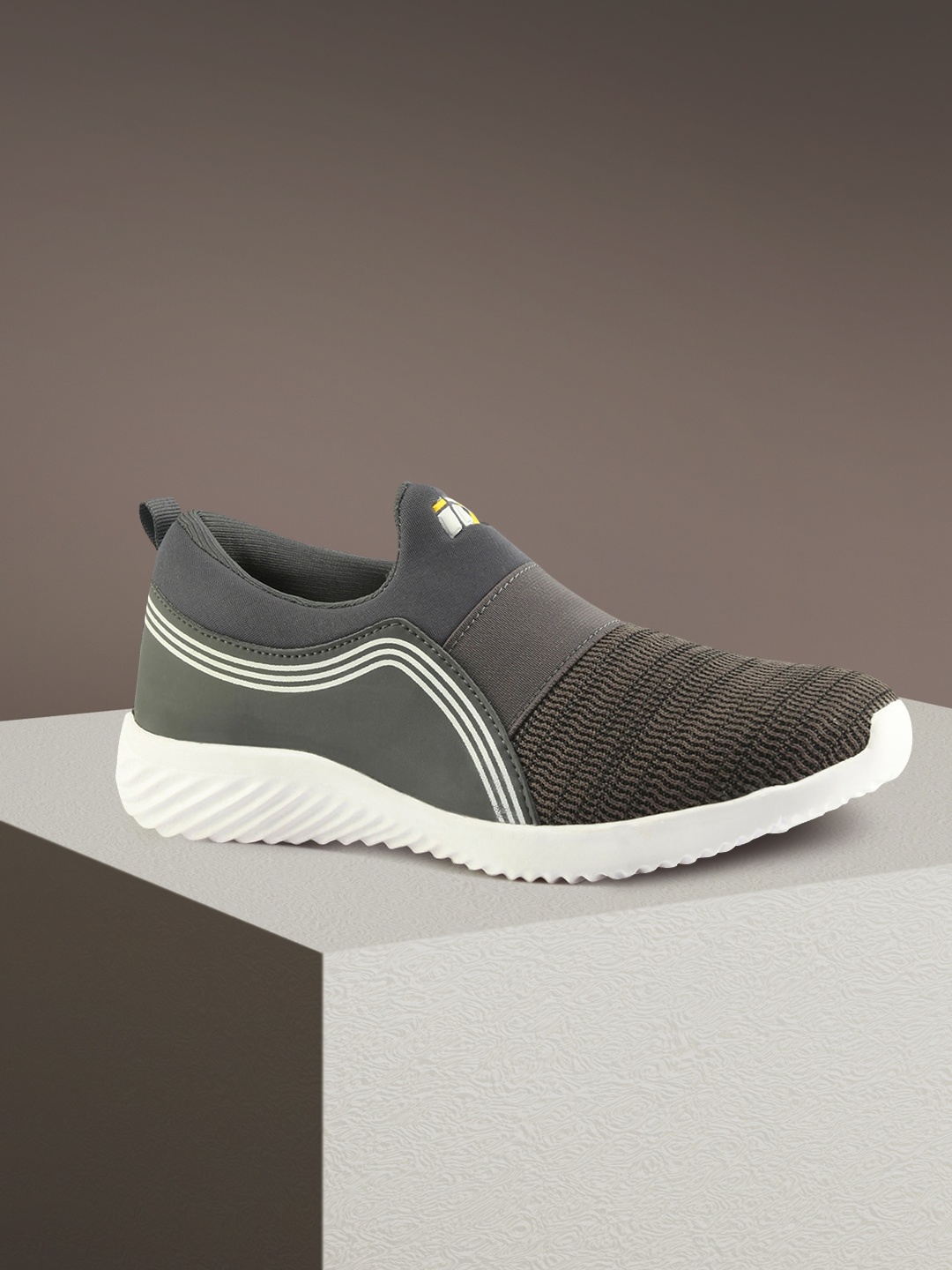 ID Men Grey Running Non-Marking Shoes