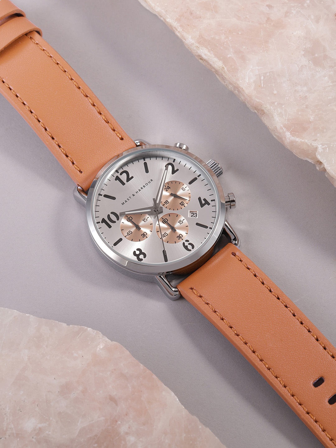 Mast & Harbour Men Silver-Toned Dial & Brown Leather Straps Analogue Watch MFB-PN-W4138G
Mast & Harbour Men Silver-Toned Dial & Brown Leather Straps Analogue Watch MFB-PN-W4138G