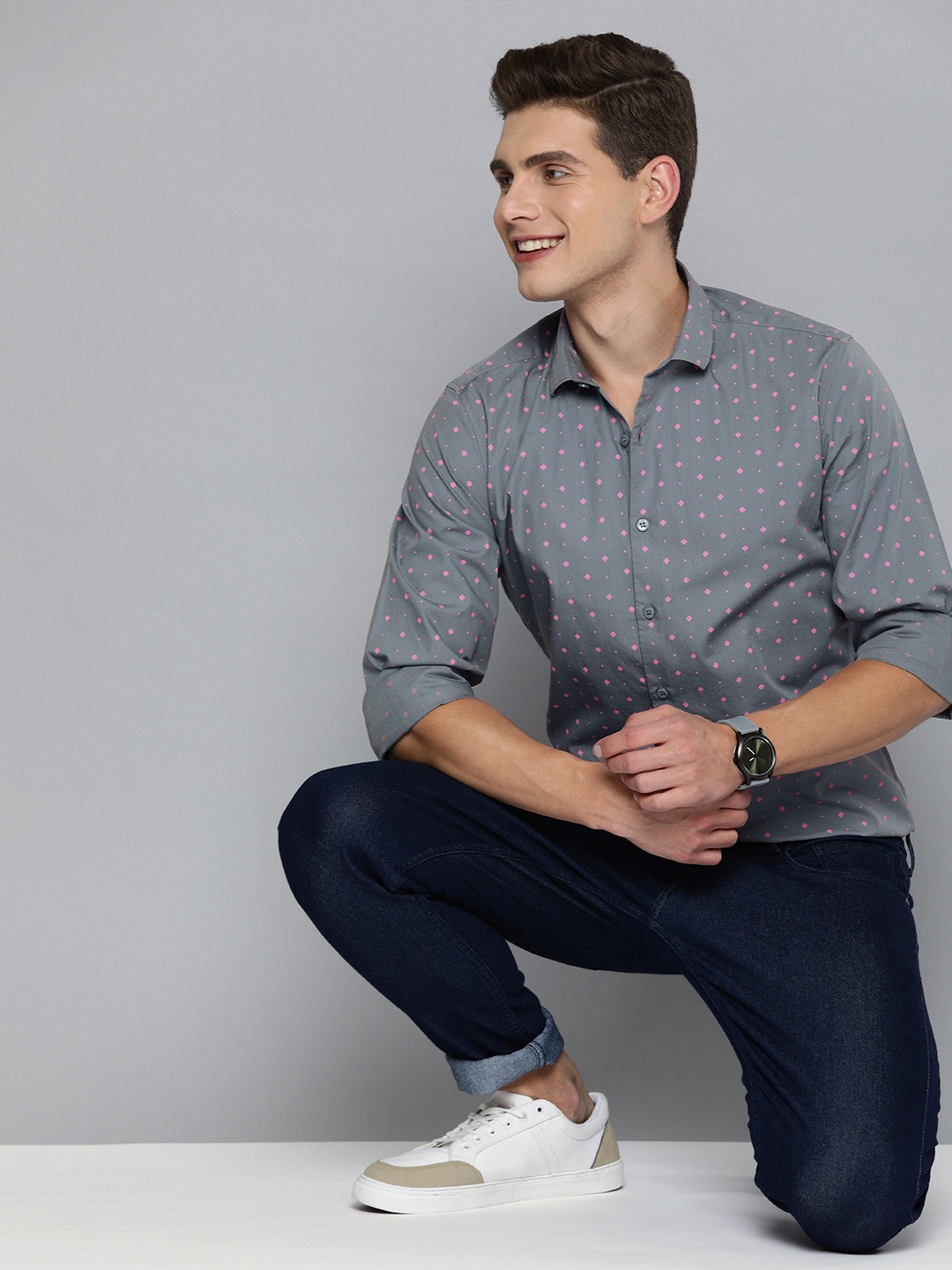 Mast & Harbour Men Grey Regular Fit Micro Ditsy Opaque Printed Pure Cotton Casual Shirt
Mast & Harbour Men Grey Regular Fit Micro Ditsy Opaque Printed Pure Cotton Casual Shirt