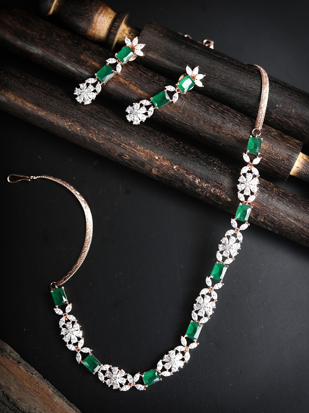Priyaasi Rose Gold-Plated Green & White American Diamond-Studded Handcrafted Jewellery Set
Priyaasi Rose Gold-Plated Green & White American Diamond-Studded Handcrafted Jewellery Set