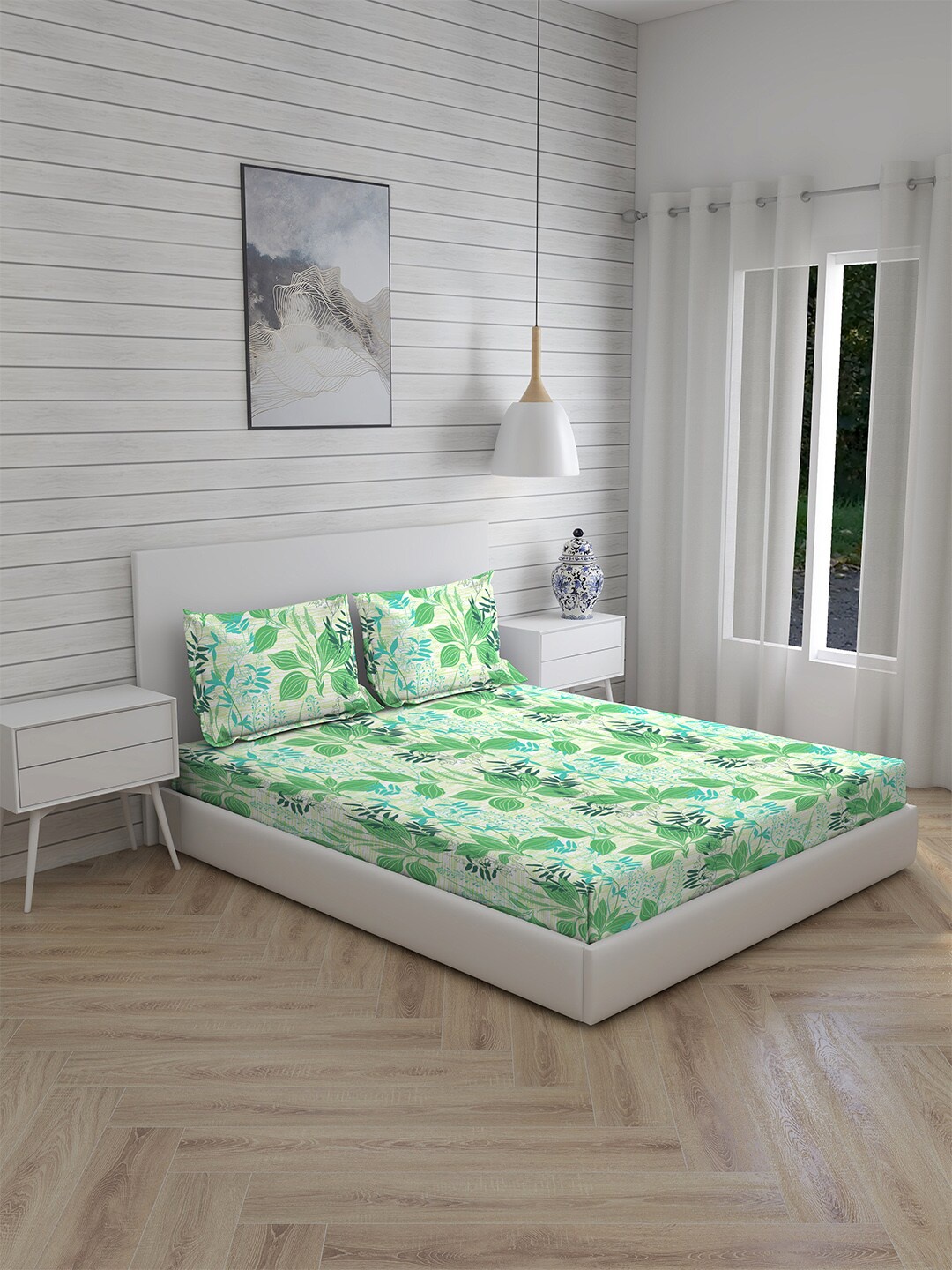 Layers Green & Cream-Coloured Floral 144 TC Queen Bedsheet with 2 Pillow Covers
Layers Green & Cream-Coloured Floral 144 TC Queen Bedsheet with 2 Pillow Covers