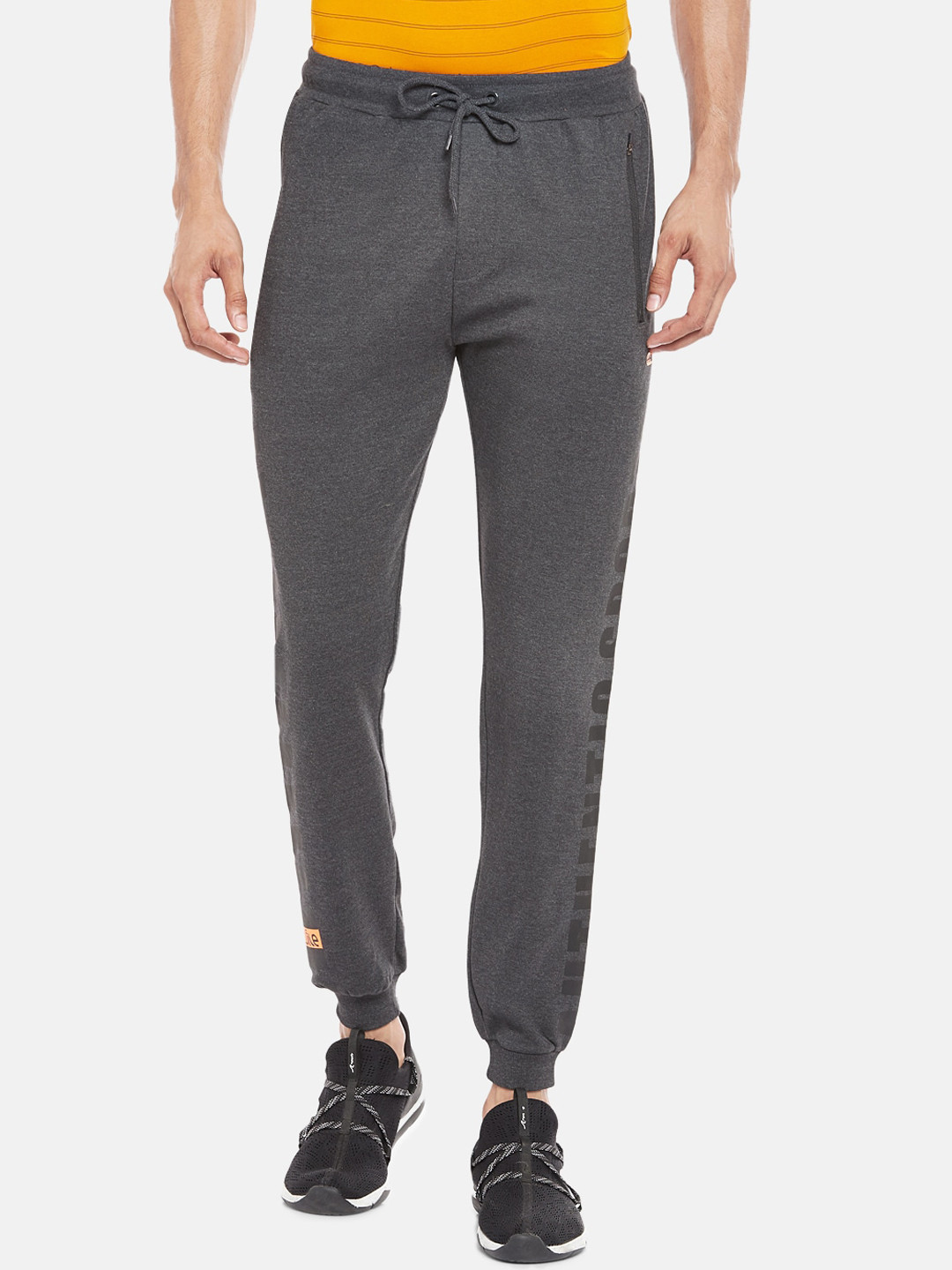 Ajile by Pantaloons Men Charcoal Solid Pure Cotton Slim-Fit Joggers 
Ajile by Pantaloons Men Charcoal Solid Pure Cotton Slim-Fit Joggers