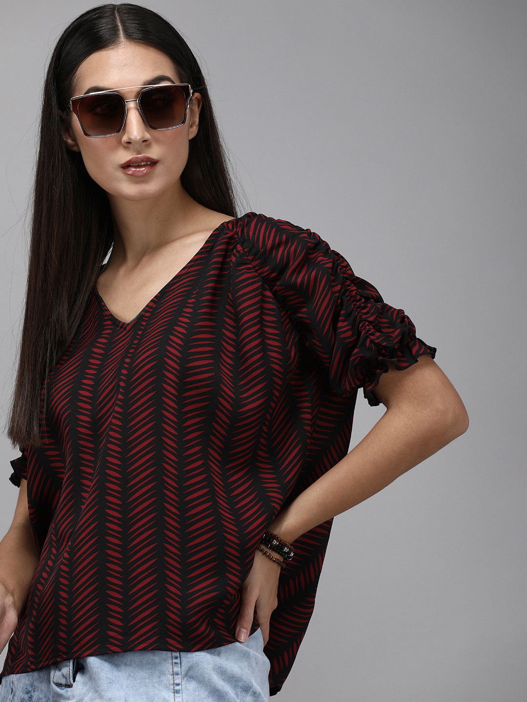 Roadster Red & Black Conversational Print V-Neck Ruched Puff Sleeves Ruffles Regular Top
Roadster Red & Black Conversational Print V-Neck Ruched Puff Sleeves Ruffles Regular Top