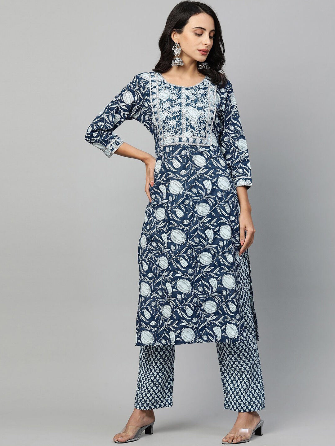 FASHOR Women Blue Ethnic Motifs Embroidered Regular Thread Work Pure Cotton Kurti with Dhoti Pants
FASHOR Women Blue Ethnic Motifs Embroidered Regular Thread Work Pure Cotton Kurti with Dhoti Pants