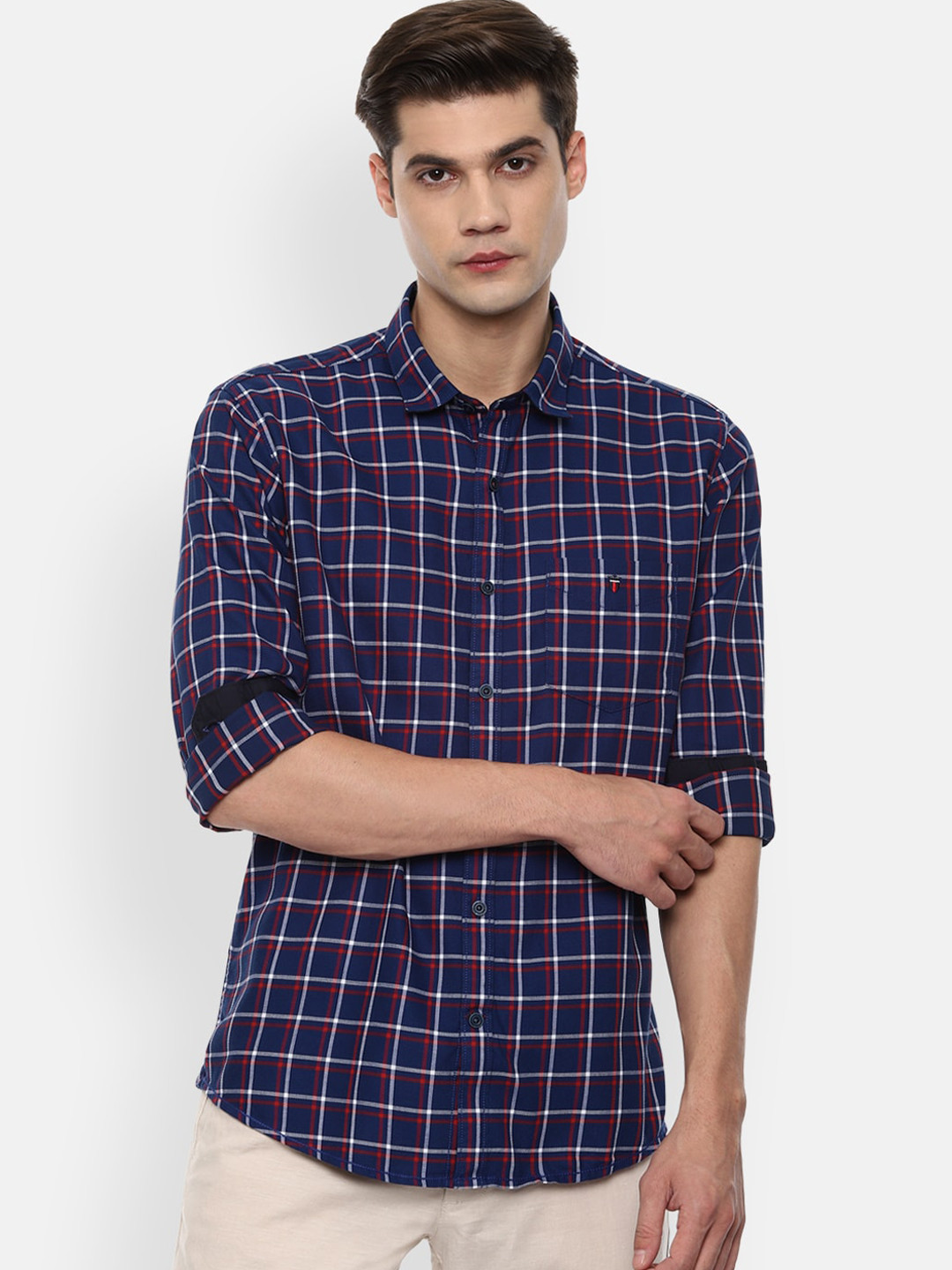 Louis Philippe Sport Men Navy Blue & Red Slim Fit Opaque Checked Pure Cotton Casual Shirt
Louis Philippe Sport Men Navy Blue & Red Slim Fit Opaque Checked Pure Cotton Casual Shirt