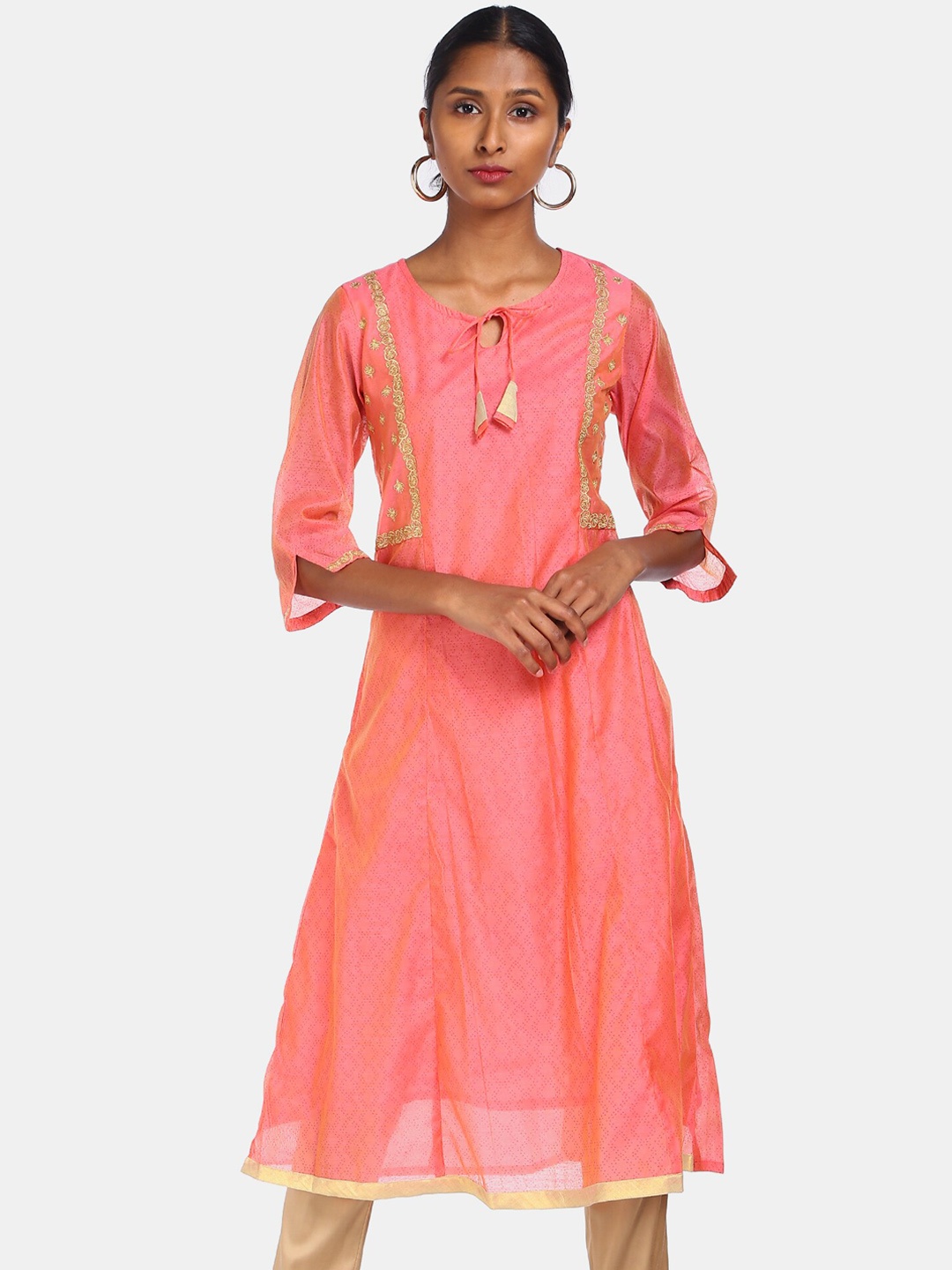 Anahi Women Pink Ethnic Motifs Embroidered Keyhole Neck Flared Sleeves Thread Work Kurta
Anahi Women Pink Ethnic Motifs Embroidered Keyhole Neck Flared Sleeves Thread Work Kurta