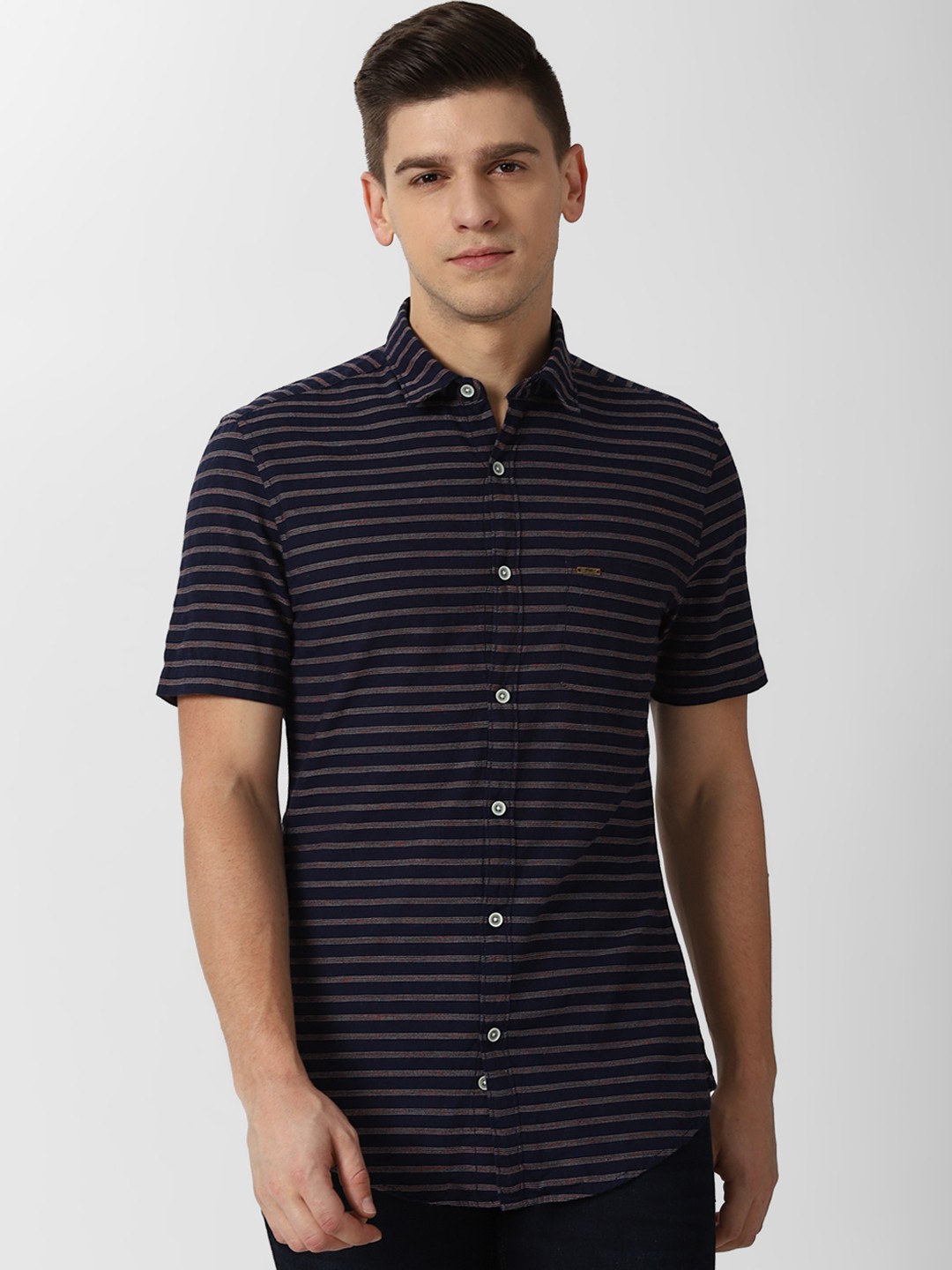 Peter England Casuals Men Navy Blue Slim Fit Horizontal Stripes Opaque Striped Casual Shirt
Peter England Casuals Men Navy Blue Slim Fit Horizontal Stripes Opaque Striped Casual Shirt