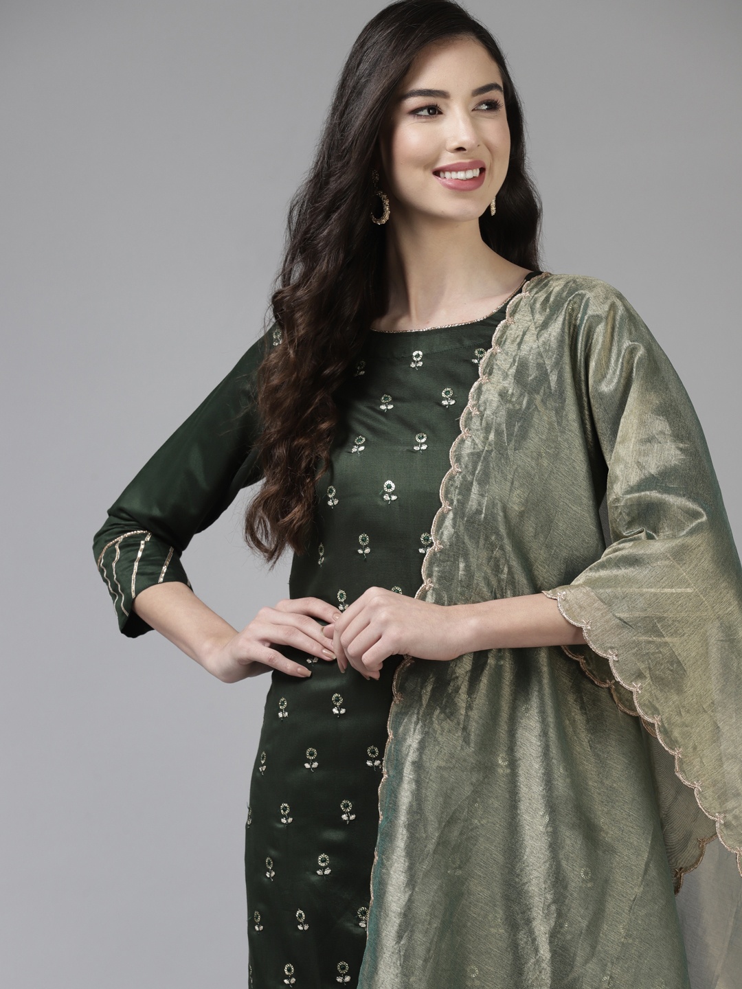 Indo Era Women Green & Silver Floral Foil Print Festive Kurta with Trousers & Dupatta
Indo Era Women Green & Silver Floral Foil Print Festive Kurta with Trousers & Dupatta