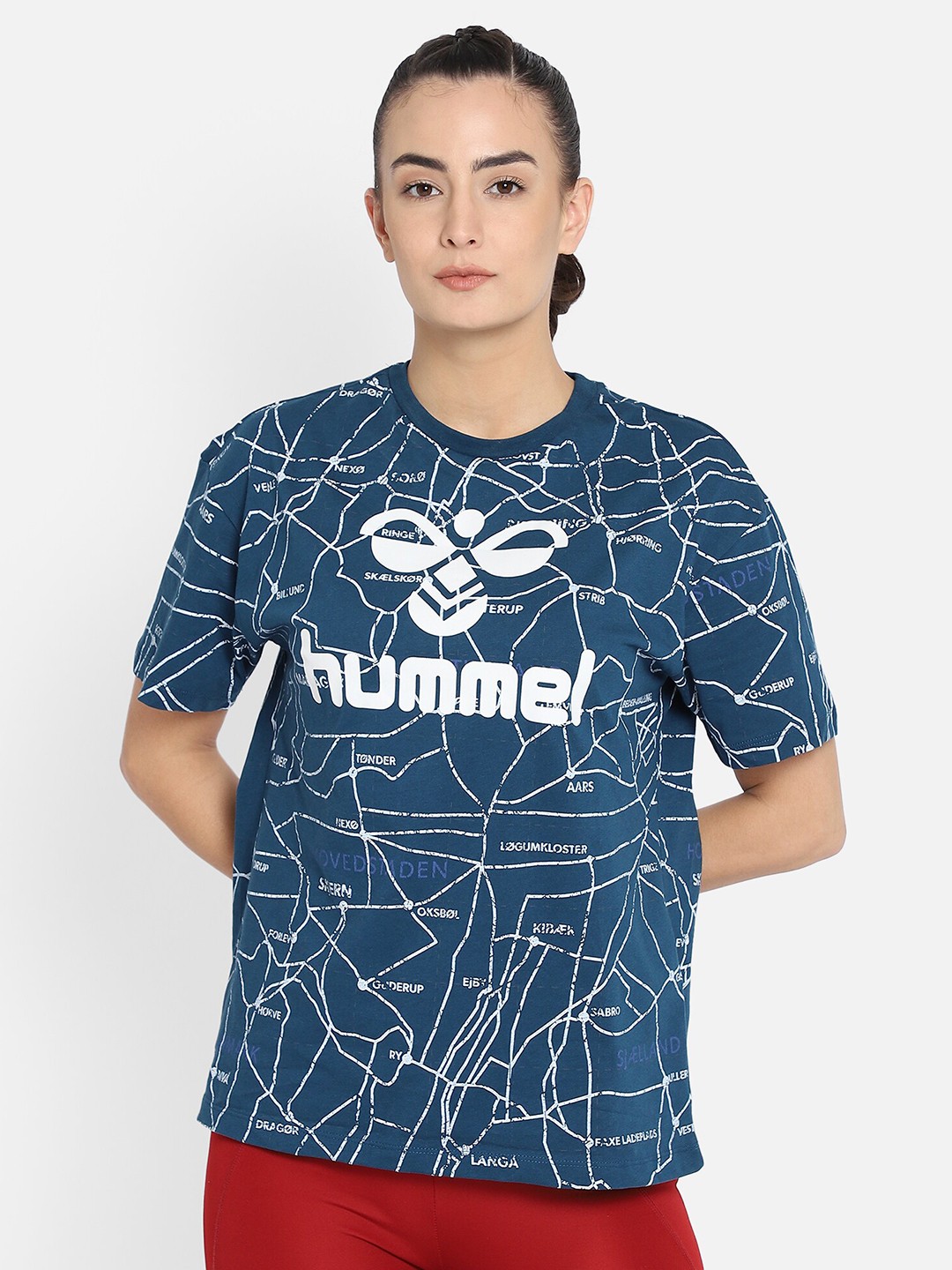 hummel Women Blue & White Brand Logo Printed Drop-Shoulder Sleeves Loose Cotton T-shirt
hummel Women Blue & White Brand Logo Printed Drop-Shoulder Sleeves Loose Cotton T-shirt
