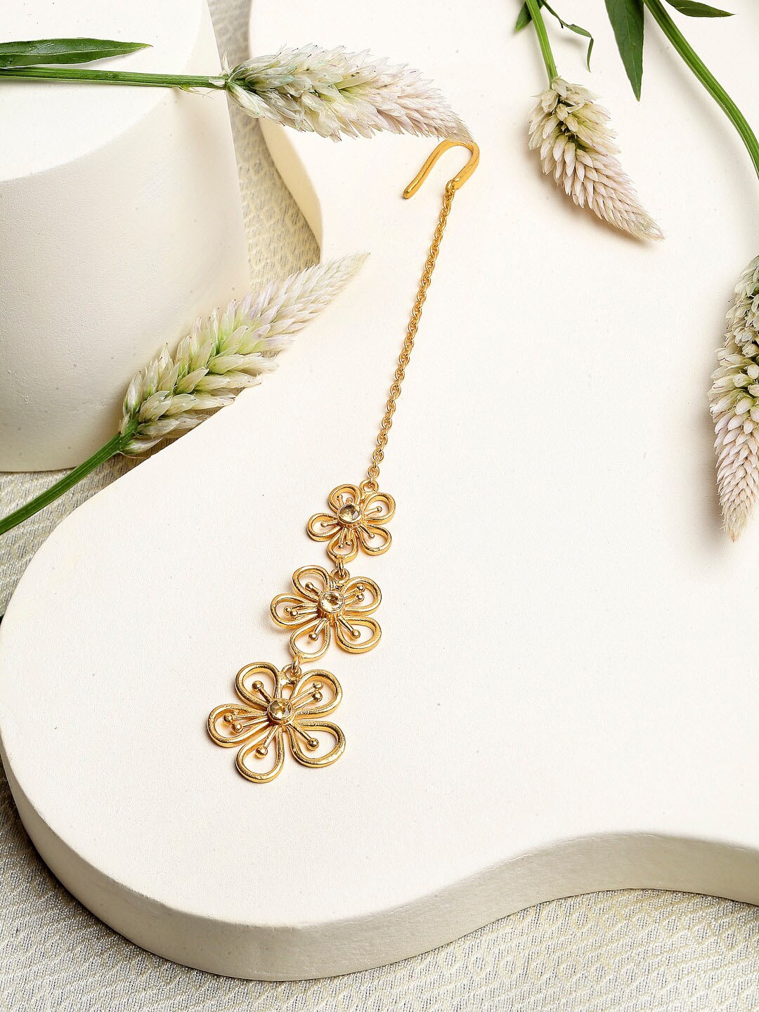 Amaltaas 22K Gold-Plated Yellow Semi-Precious Citrine Gemstone Studded Handcrafted Maang Tikka
Amaltaas 22K Gold-Plated Yellow Semi-Precious Citrine Gemstone Studded Handcrafted Maang Tikka