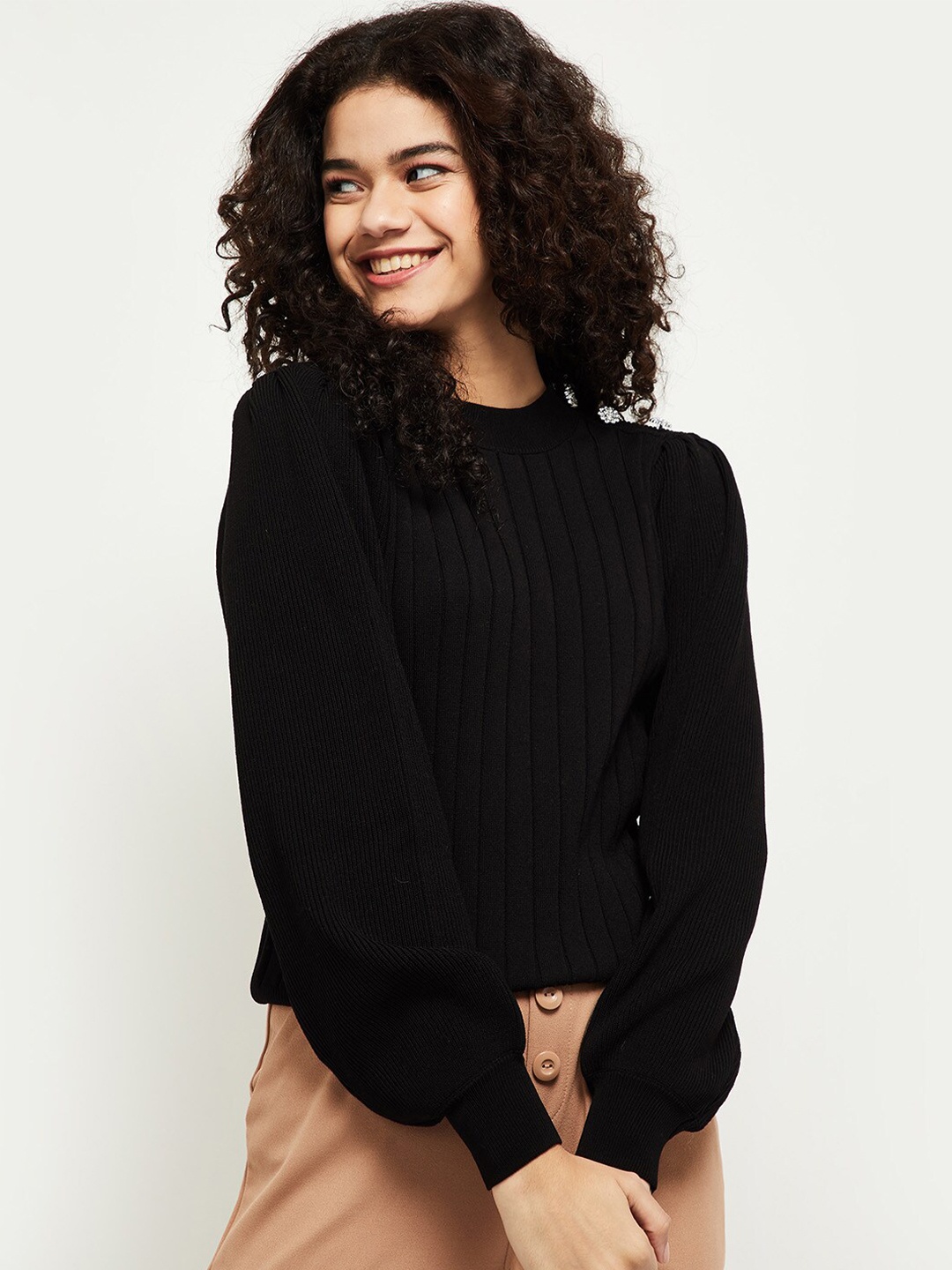 max Black Regular Top