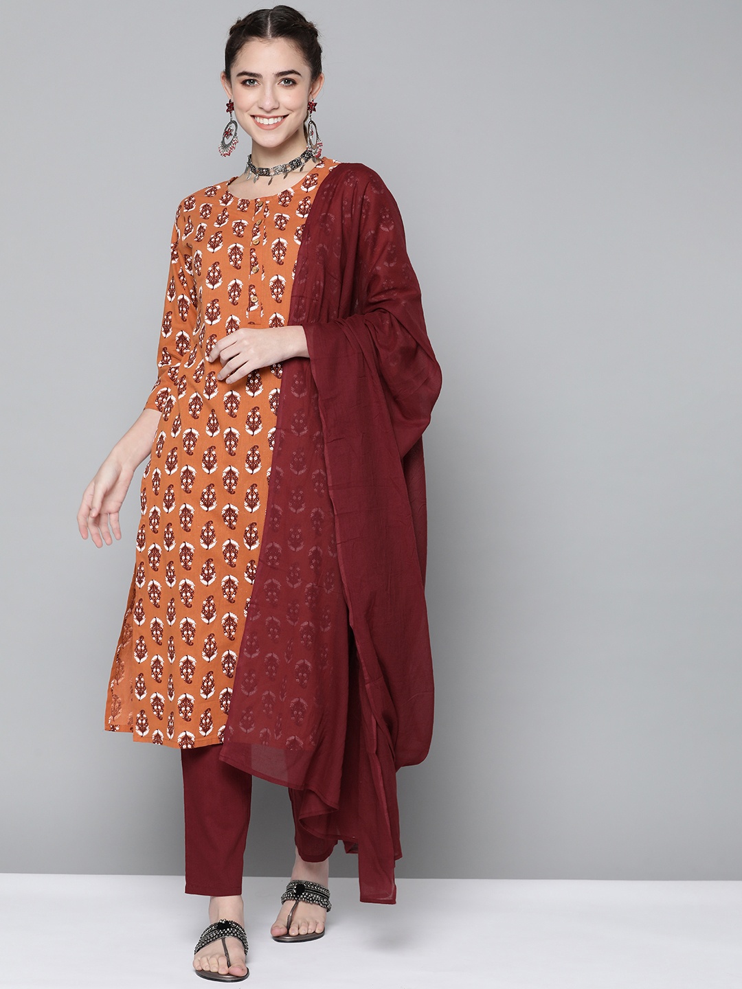 HERE&NOW Women Brown Pure Cotton Ethnic Motif Printed Kurta with Trousers & Dupatta
HERE&NOW Women Brown Pure Cotton Ethnic Motif Printed Kurta with Trousers & Dupatta