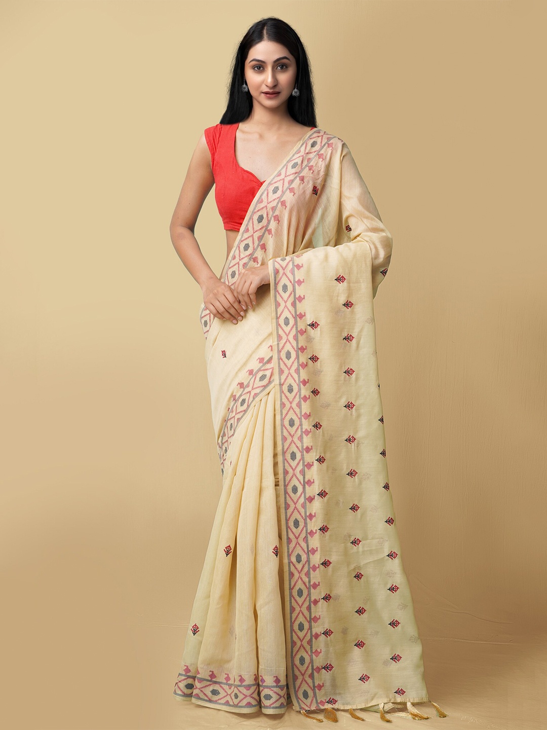 Unnati Silks Women Beige & Pink Cross Stitched Embroidered Bhagalpuri Sico Saree
Unnati Silks Women Beige & Pink Cross Stitched Embroidered Bhagalpuri Sico Saree