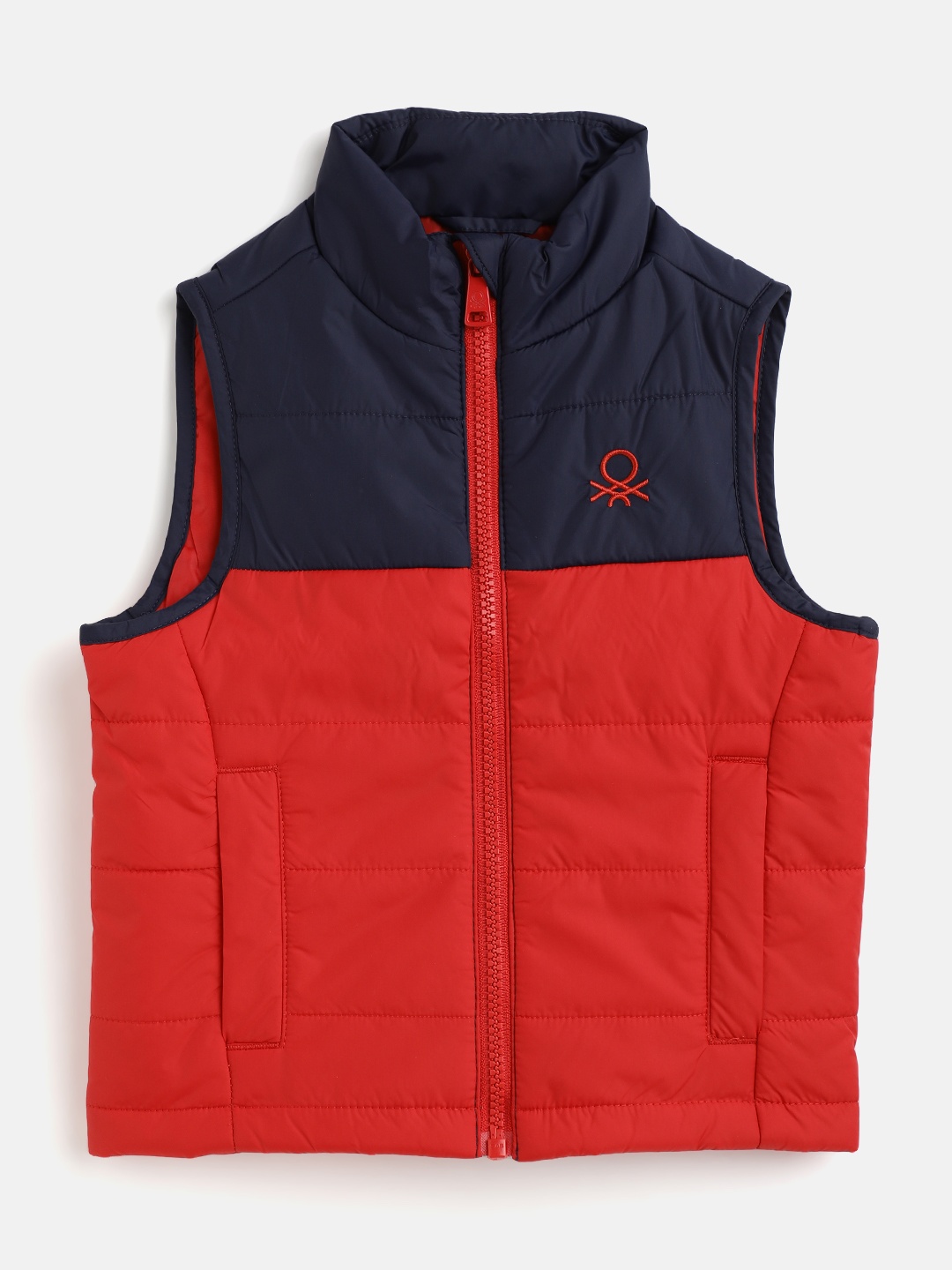 United Colors of Benetton Boys Red & Navy Blue Colourblocked Sleeveless Padded Jacket
United Colors of Benetton Boys Red & Navy Blue Colourblocked Sleeveless Padded Jacket