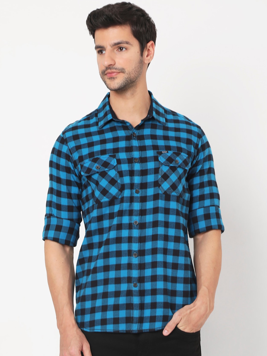 Mufti Men Blue & Black Slim Fit Buffalo Checks Opaque Checked Pure Cotton Casual Shirt
Mufti Men Blue & Black Slim Fit Buffalo Checks Opaque Checked Pure Cotton Casual Shirt