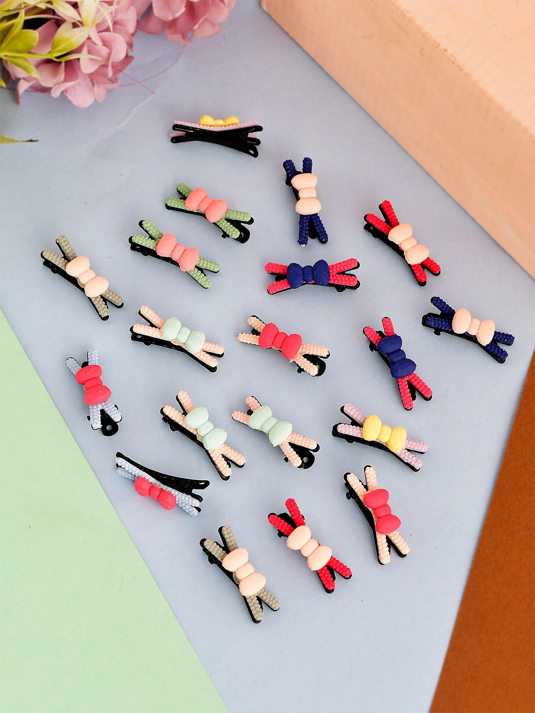 Silvermerc Designs Girls Set of 20 Multicoloured Embellished Alligator Hair Clips, Multi
Silvermerc Designs Girls Set of 20 Multicoloured Embellished Alligator Hair Clips, Multi