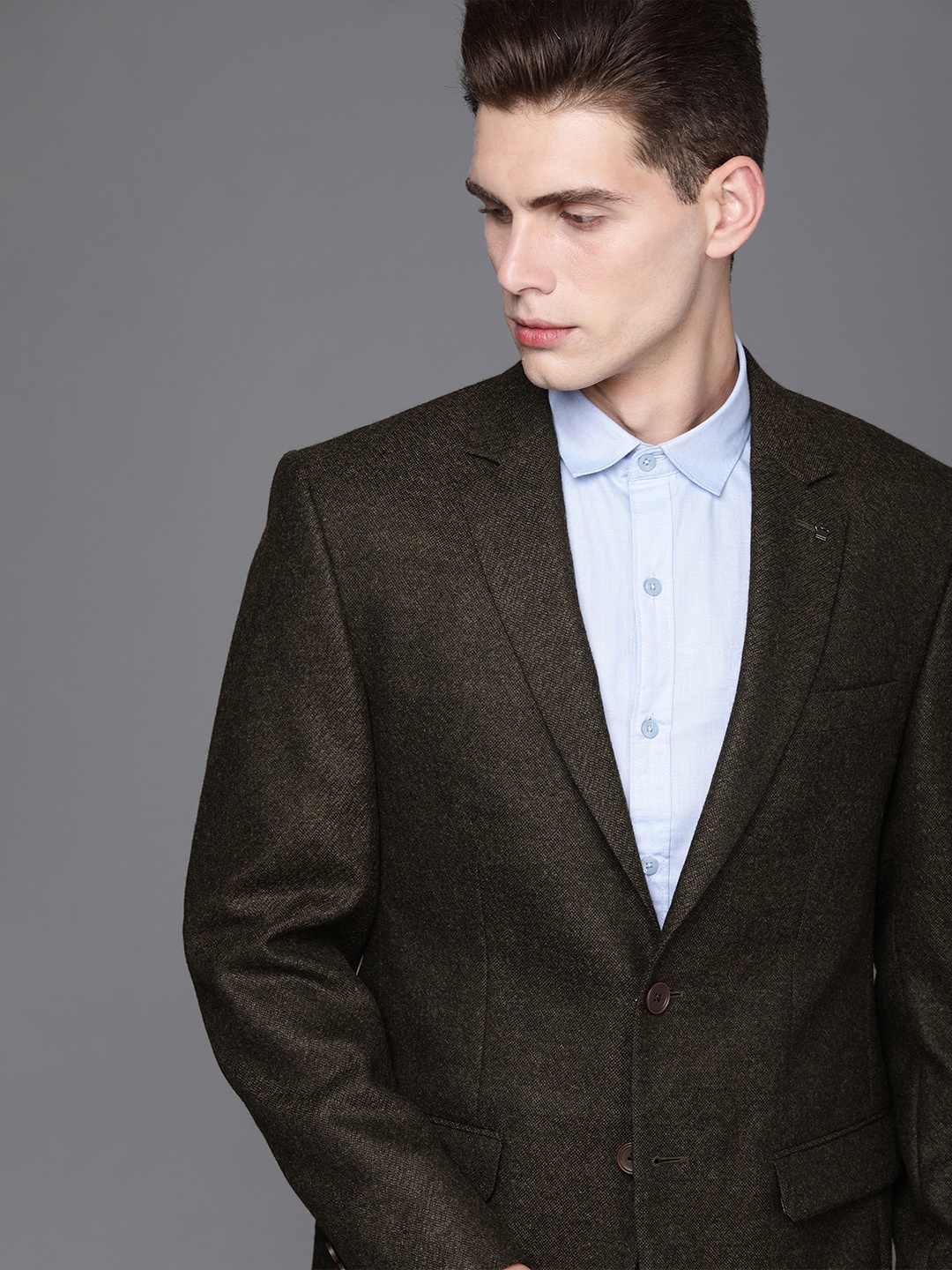 Louis Philippe Men Olive Green Solid Regular Fit Pure Wool Single-Breasted Formal Blazer
Louis Philippe Men Olive Green Solid Regular Fit Pure Wool Single-Breasted Formal Blazer