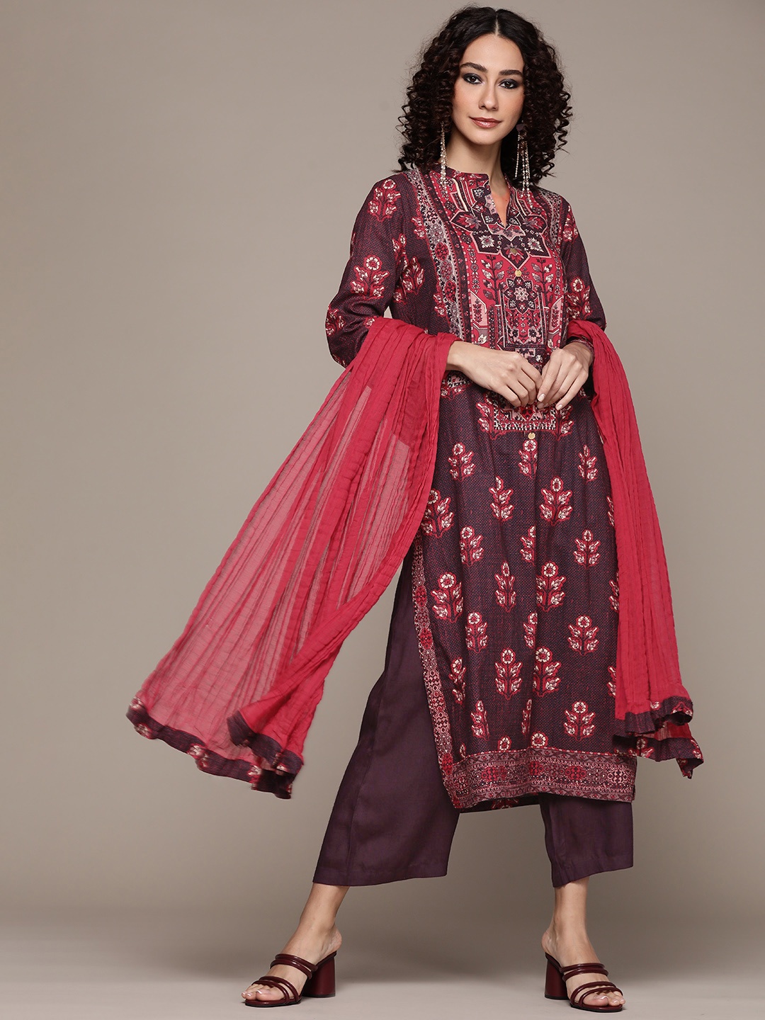 aarke Ritu Kumar Women Brown Printed Regular Pure Cotton Kurta with Palazzos & With Dupatta
aarke Ritu Kumar Women Brown Printed Regular Pure Cotton Kurta with Palazzos & With Dupatta