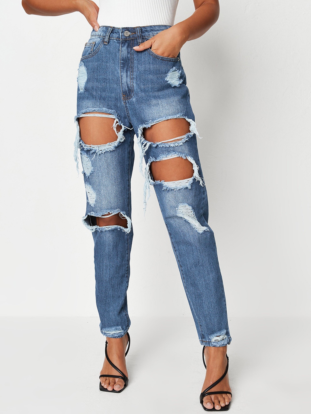 Missguided Women Blue Pure Cotton Highly Distressed Light Fade High-Rise Mom-Fit Jeans
Missguided Women Blue Pure Cotton Highly Distressed Light Fade High-Rise Mom-Fit Jeans