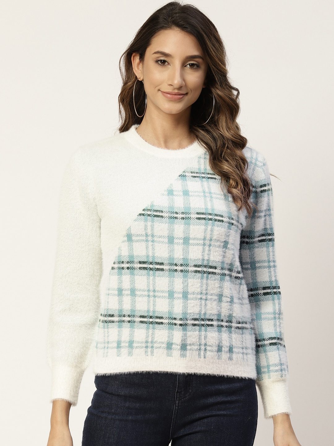 Madame Women Off-White & Green Checked Pullover