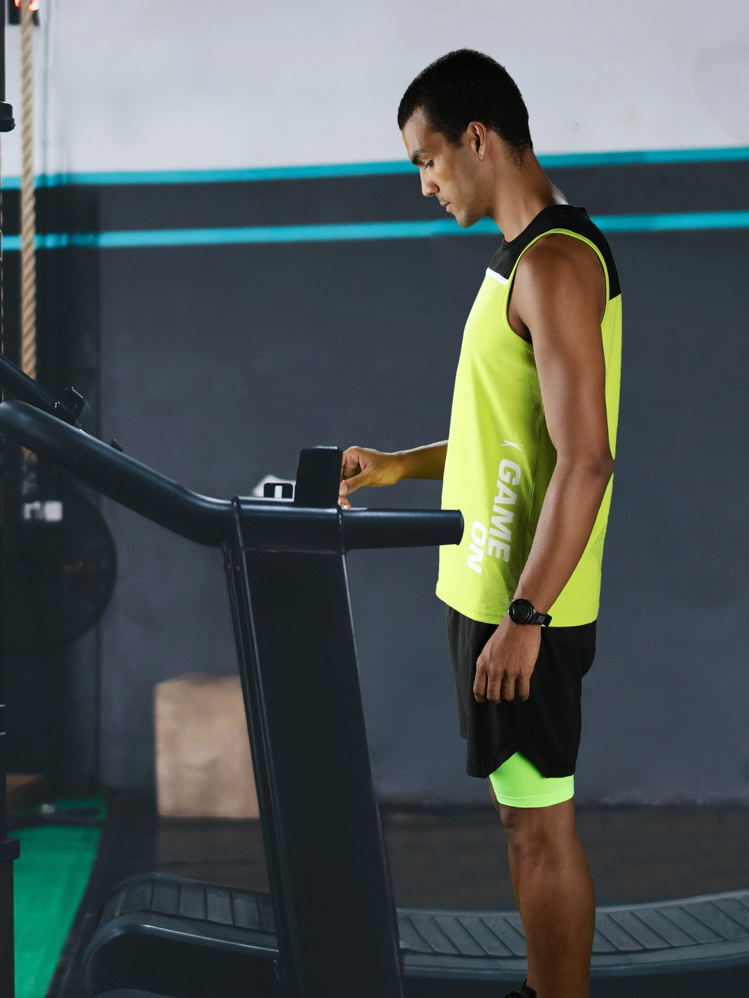 Slazenger Men Fluorescent Green & Black Colourblocked Bio-Wash Pure Cotton Bio-Wash T-shirt
Slazenger Men Fluorescent Green & Black Colourblocked Bio-Wash Pure Cotton Bio-Wash T-shirt