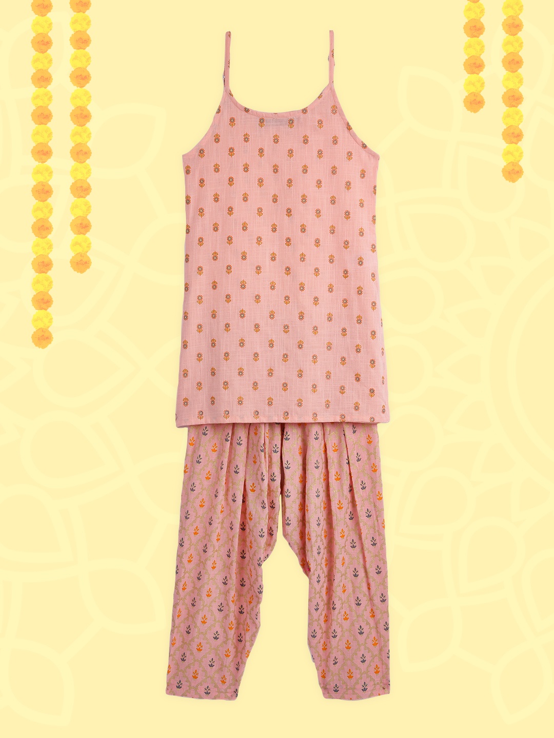 House of Pataudi Girls Pink Floral Printed Regular Pure Cotton Jashn Kurti with Patiala
House of Pataudi Girls Pink Floral Printed Regular Pure Cotton Jashn Kurti with Patiala