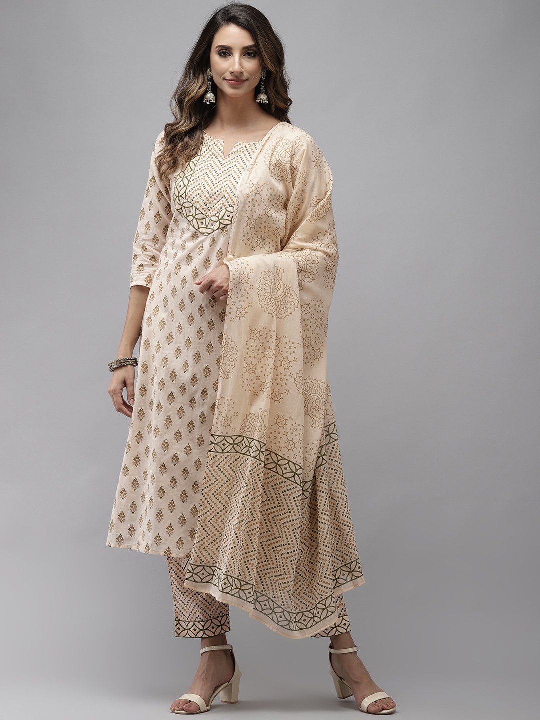 Yufta Women Beige & Green Ethnic Motifs Printed Cotton Kurta with Trousers & With Dupatta
Yufta Women Beige & Green Ethnic Motifs Printed Cotton Kurta with Trousers & With Dupatta