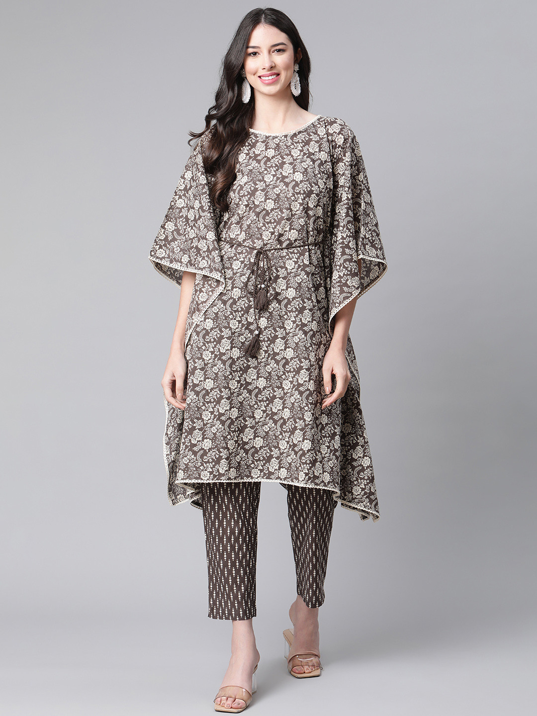 Indibelle Women Coffee Brown & Off White Pure Cotton Ethnic Motifs Printed Kaftan Kurta
Indibelle Women Coffee Brown & Off White Pure Cotton Ethnic Motifs Printed Kaftan Kurta