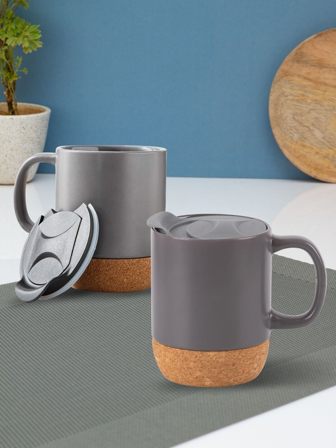 JCPL Fine Ceramic 2 Pieces Grey Solid Glossy Insulated Cork Base Mugs With Splash proof
JCPL Fine Ceramic 2 Pieces Grey Solid Glossy Insulated Cork Base Mugs With Splash proof
