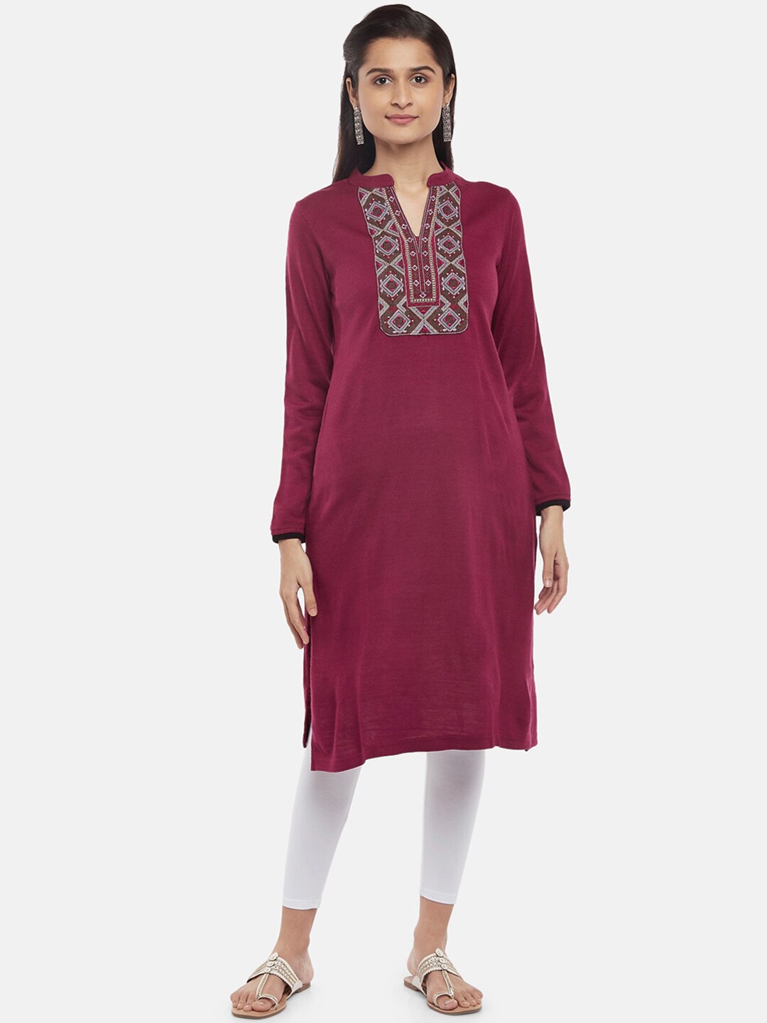 RANGMANCH BY PANTALOONS Women Magenta & Grey Ethnic Motifs Yoke Design Thread Work Kurta
RANGMANCH BY PANTALOONS Women Magenta & Grey Ethnic Motifs Yoke Design Thread Work Kurta