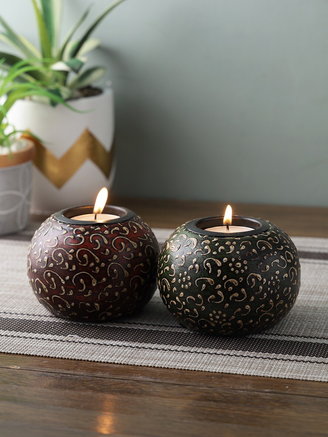 Aapno Rajasthan Set Of 2 Red & Black Handcrafted Traditional Design Wooden Candle Holders
Aapno Rajasthan Set Of 2 Red & Black Handcrafted Traditional Design Wooden Candle Holders
