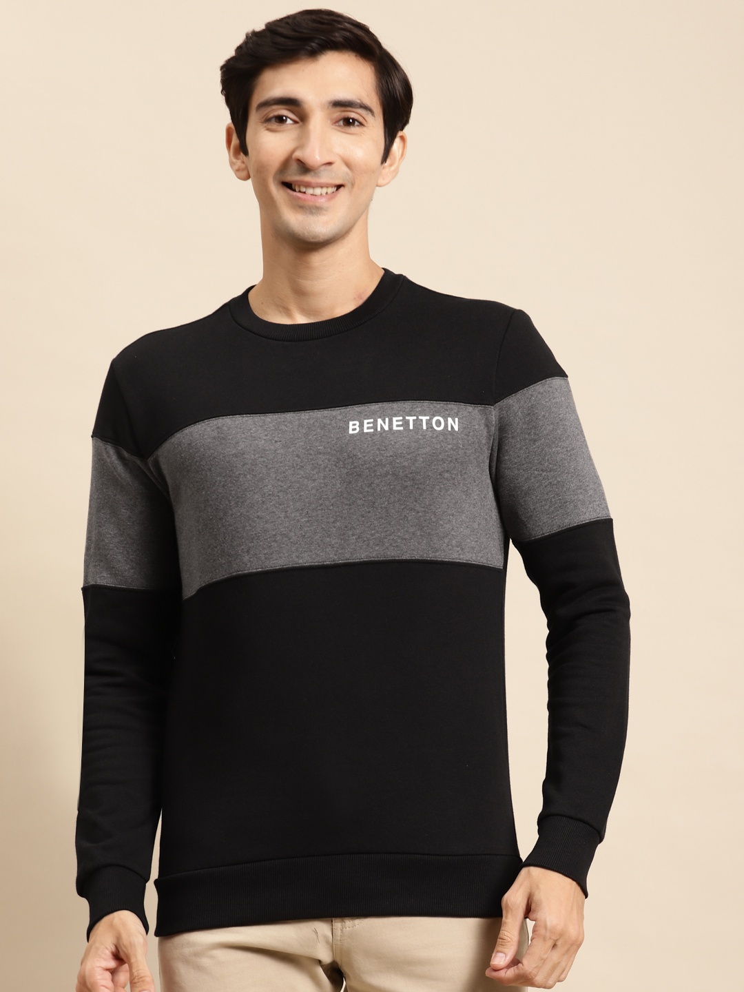 United Colors of Benetton Men Black & Charcoal Grey Colourblocked Sweatshirt
