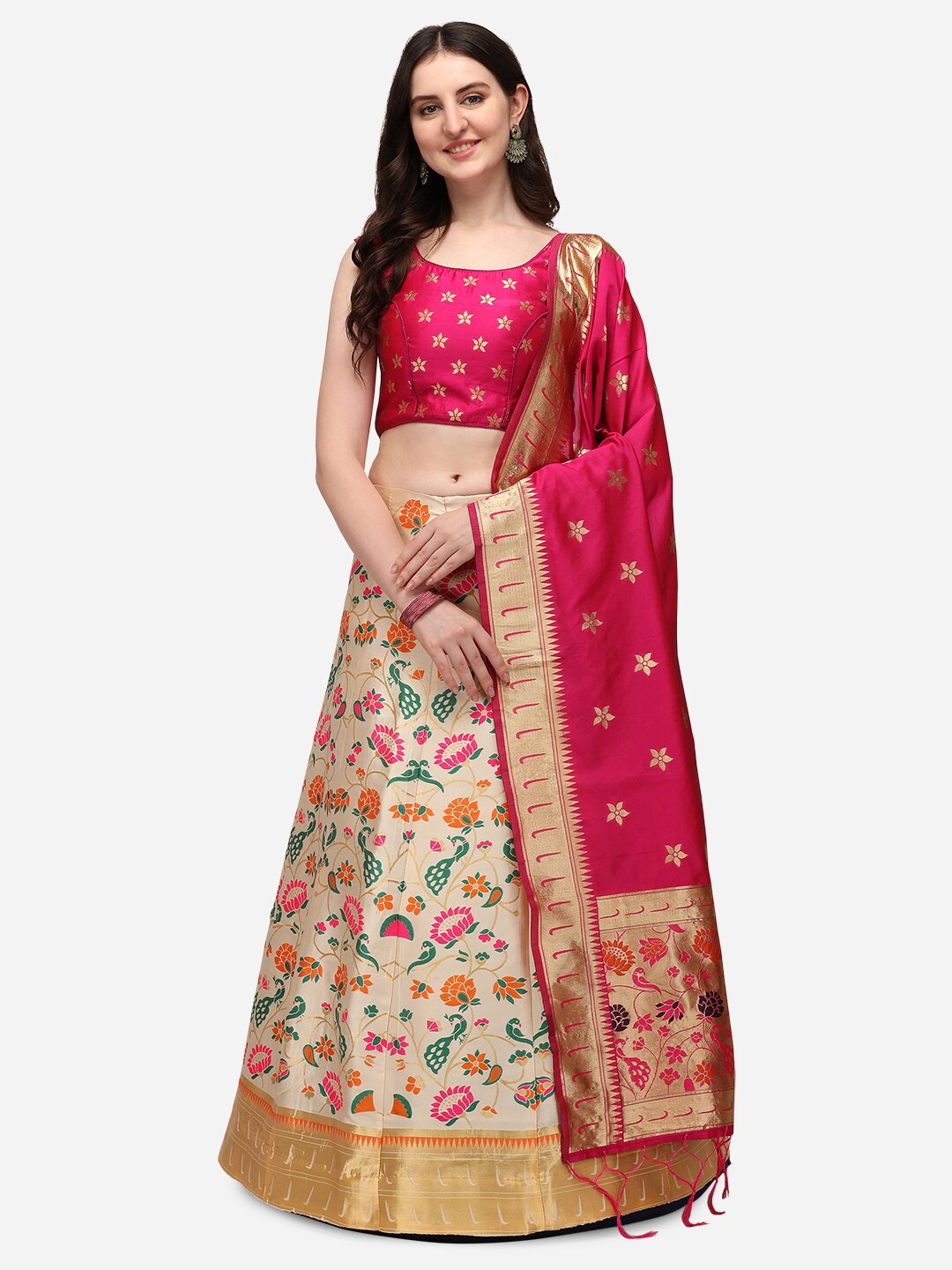 JATRIQQ Cream-Coloured & Magenta Semi-Stitched Lehenga & Ready to Wear Blouse With Dupatta
JATRIQQ Cream-Coloured & Magenta Semi-Stitched Lehenga & Ready to Wear Blouse With Dupatta