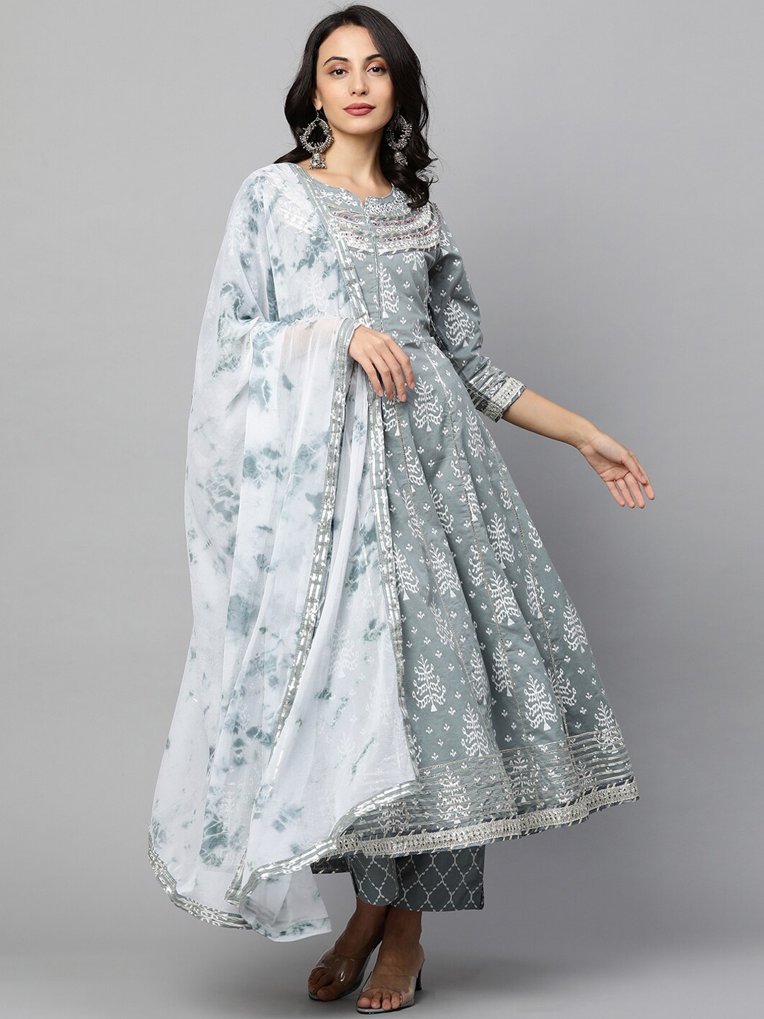 FASHOR Women Grey & White Ikat Printed Gotta Pure Cotton Kurta With Trousers & Dupatta
FASHOR Women Grey & White Ikat Printed Gotta Pure Cotton Kurta With Trousers & Dupatta