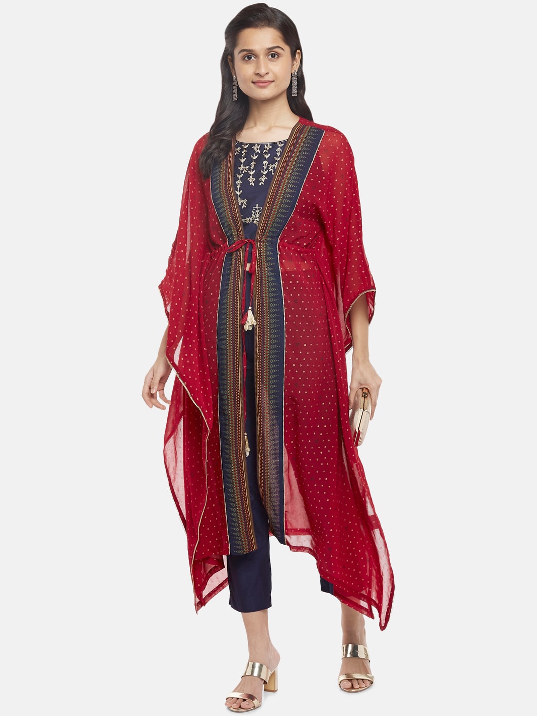 AKKRITI BY PANTALOONS Women Maroon Ethnic Motifs Embroidered Layered Kurti with Trousers & With Dupatta
AKKRITI BY PANTALOONS Women Maroon Ethnic Motifs Embroidered Layered Kurti with Trousers & With Dupatta