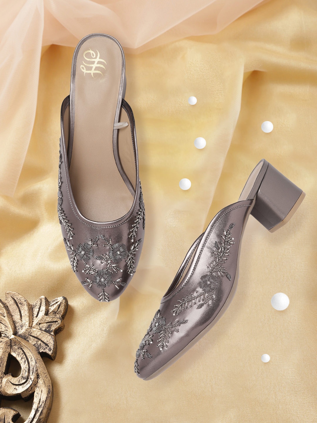 House of Pataudi Gunmetal-Toned & Silver-Toned Embellished Handcrafted Heeled Mules, Metallic
House of Pataudi Gunmetal-Toned & Silver-Toned Embellished Handcrafted Heeled Mules, Metallic