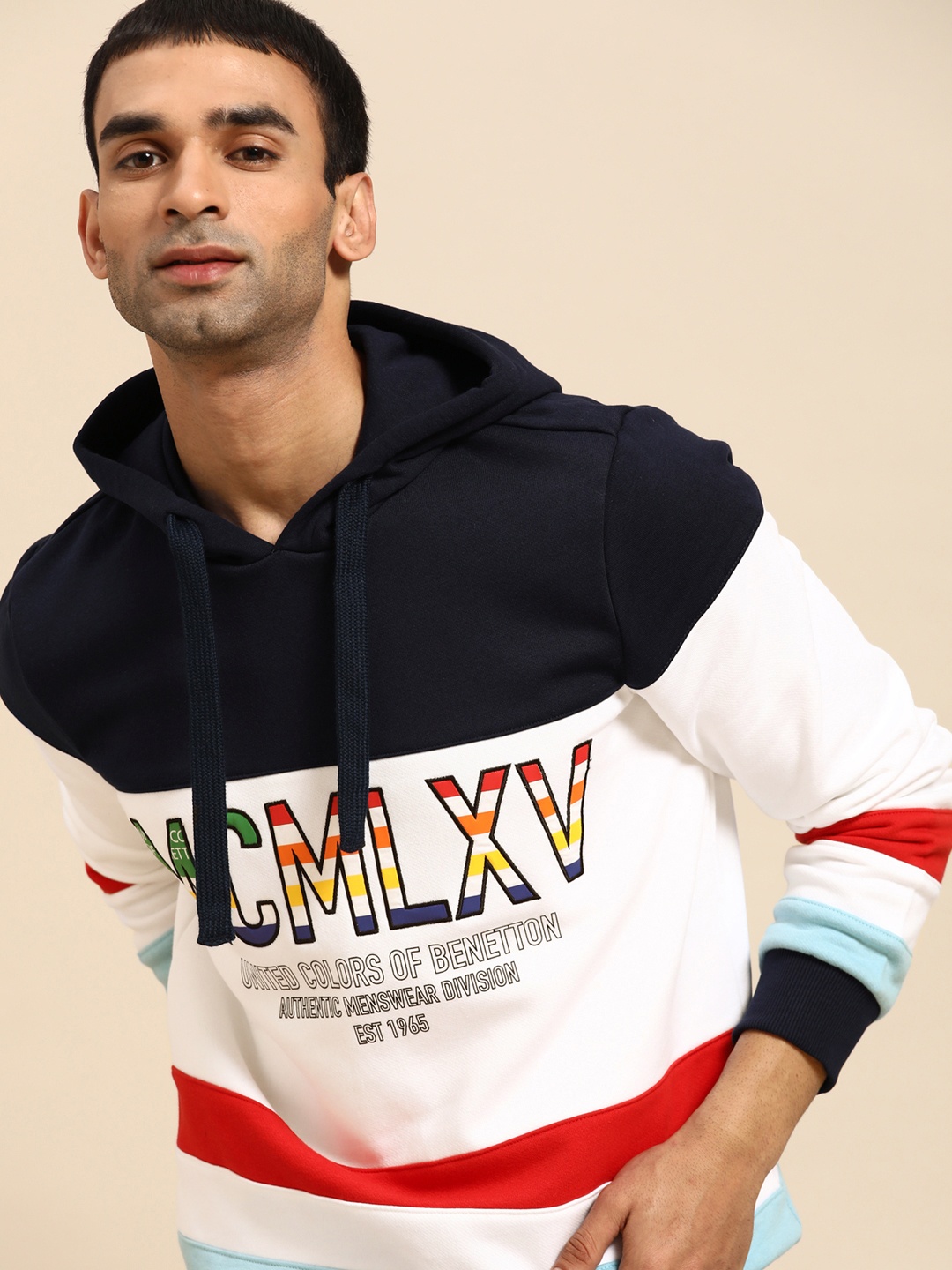 United Colors of Benetton Men White & Navy Blue Colourblocked Hooded Sweatshirt
United Colors of Benetton Men White & Navy Blue Colourblocked Hooded Sweatshirt
