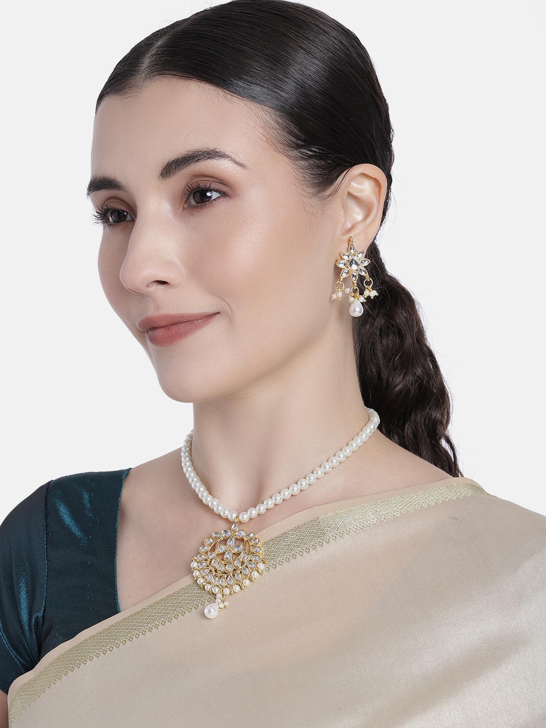 I Jewels Gold Plated Kundan & Pearl Studded & Beaded Mala Necklace Jewellery Set, White
I Jewels Gold Plated Kundan & Pearl Studded & Beaded Mala Necklace Jewellery Set, White