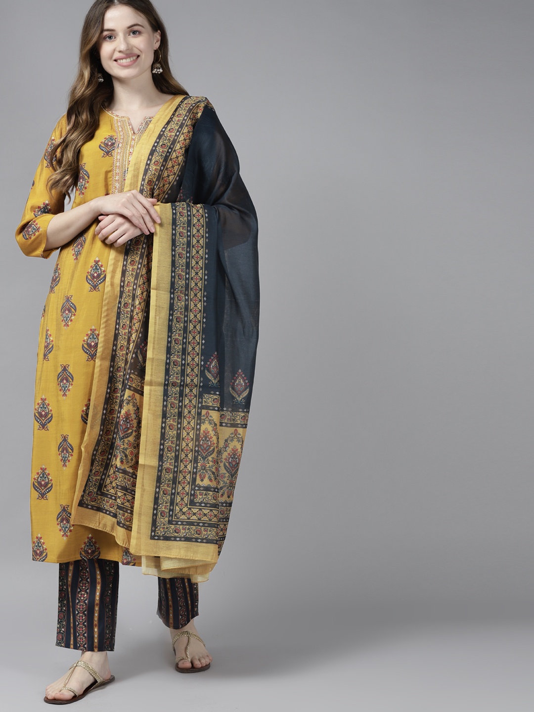 Yufta Women Mustard Yellow & Navy Blue Printed Regular Kurta with Trousers & With Dupatta
Yufta Women Mustard Yellow & Navy Blue Printed Regular Kurta with Trousers & With Dupatta