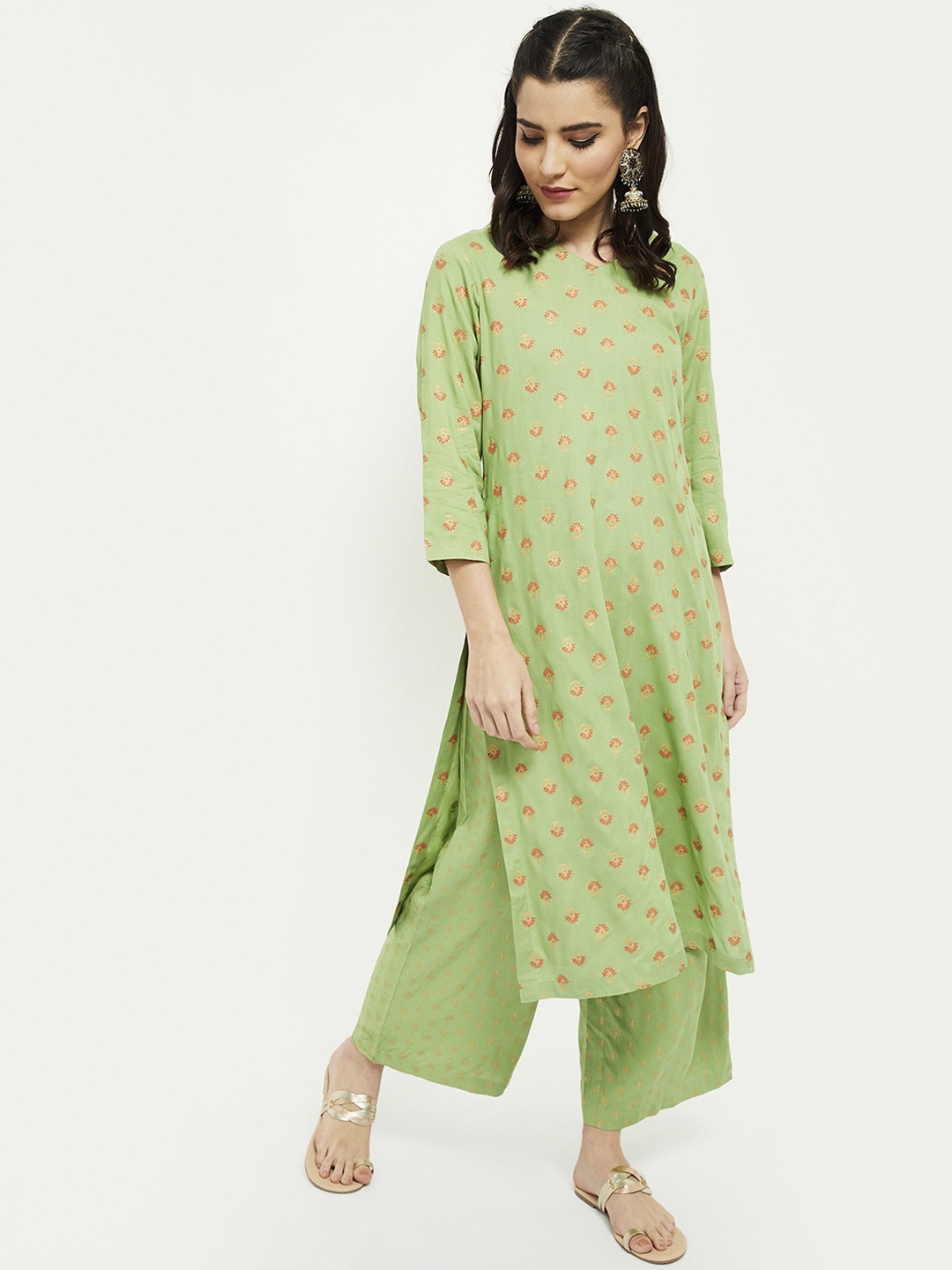 max Women Green Floral Printed Regular Kurta with Trousers